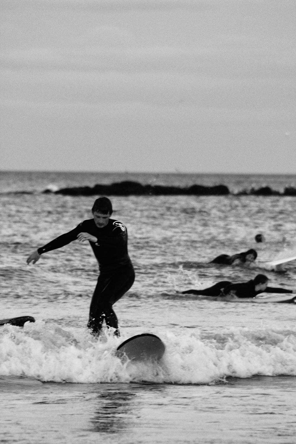 Surfing Black and White Wallpapers - Top Free Surfing Black and White