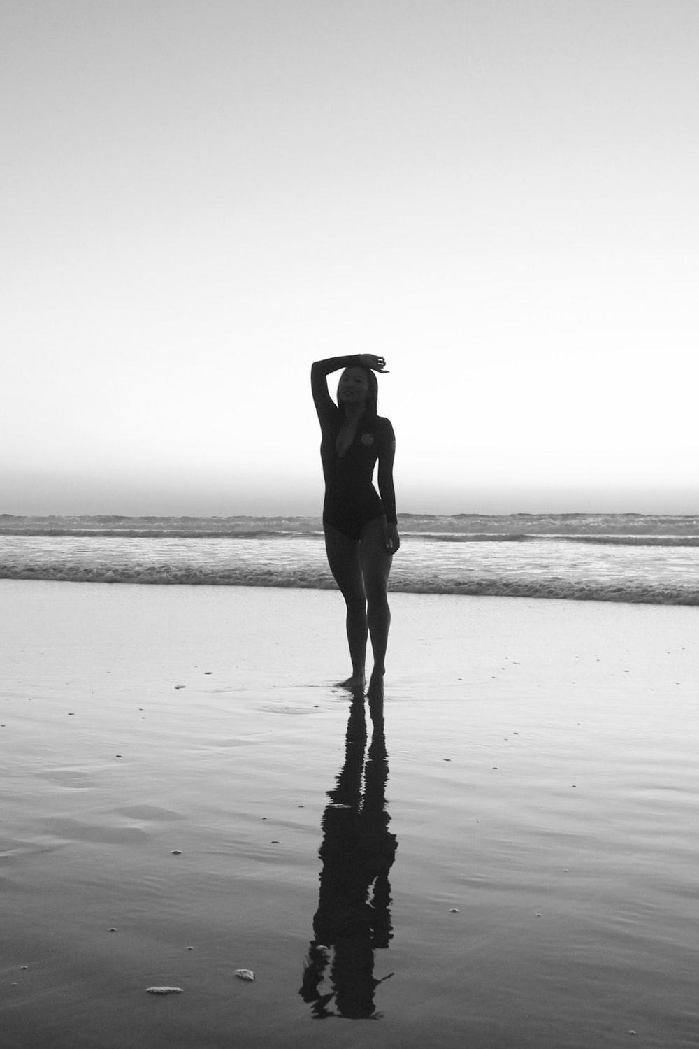 1000x1500 Black And White Surf Picture. Download Free Image