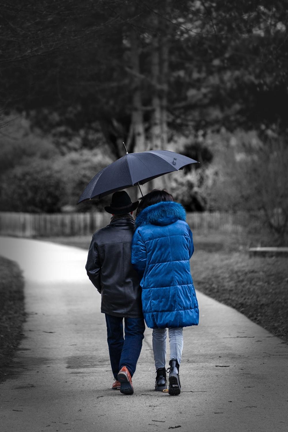 1000x1500 Couple Umbrella Picture. Download Free Image