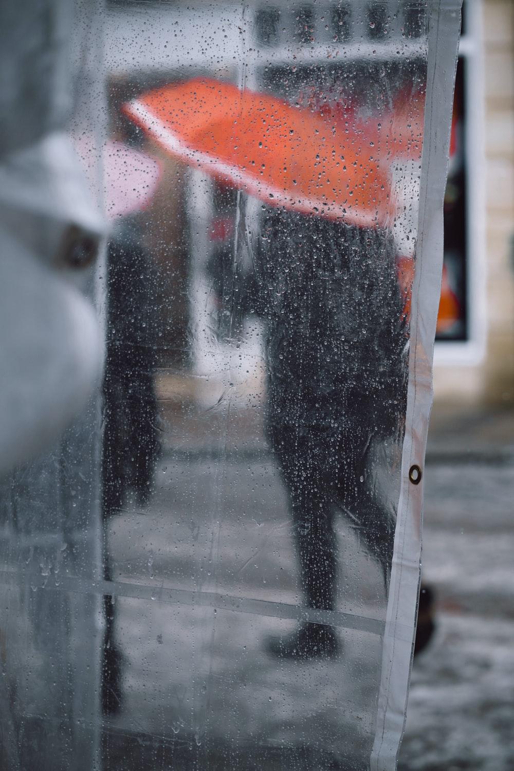 1000x1499 Couple In Rain Picture. Download Free Image