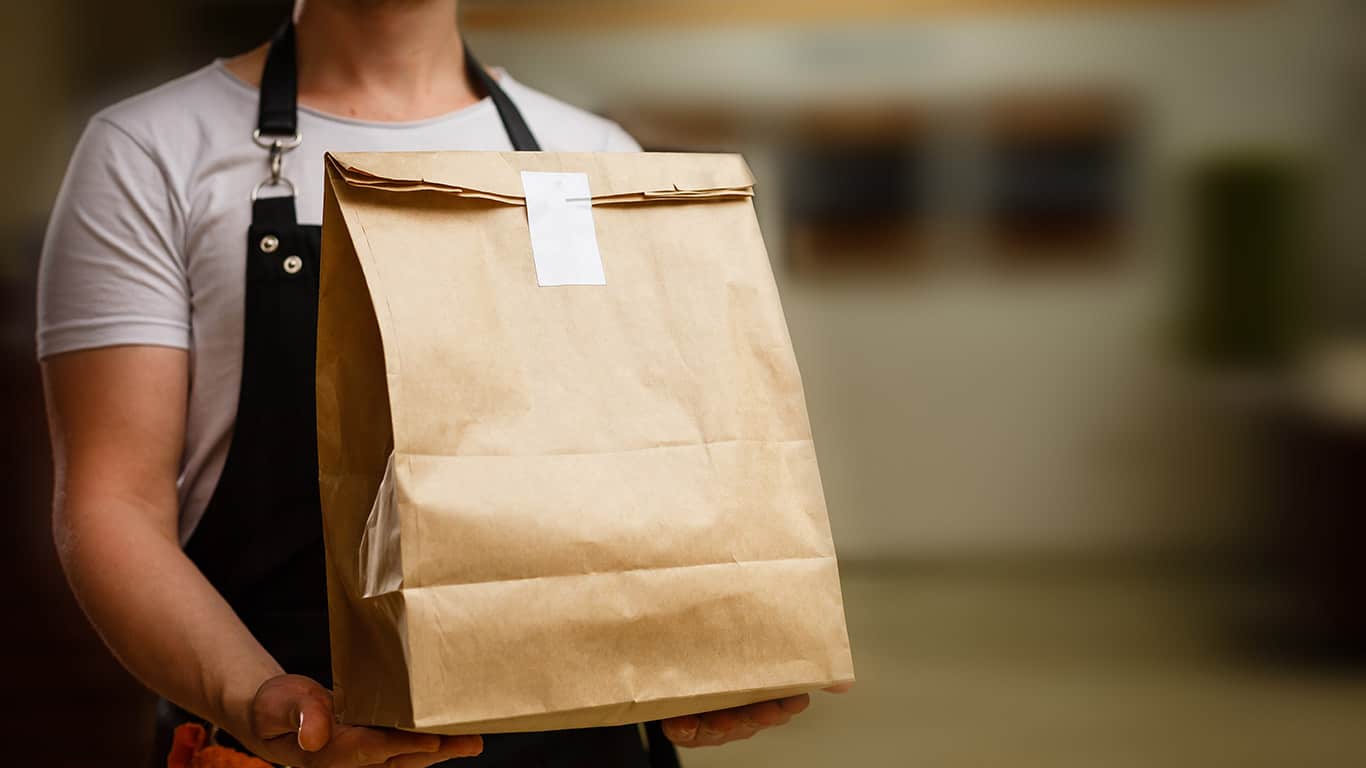 1366x768 Ways to Save on Restaurant Food Delivery
