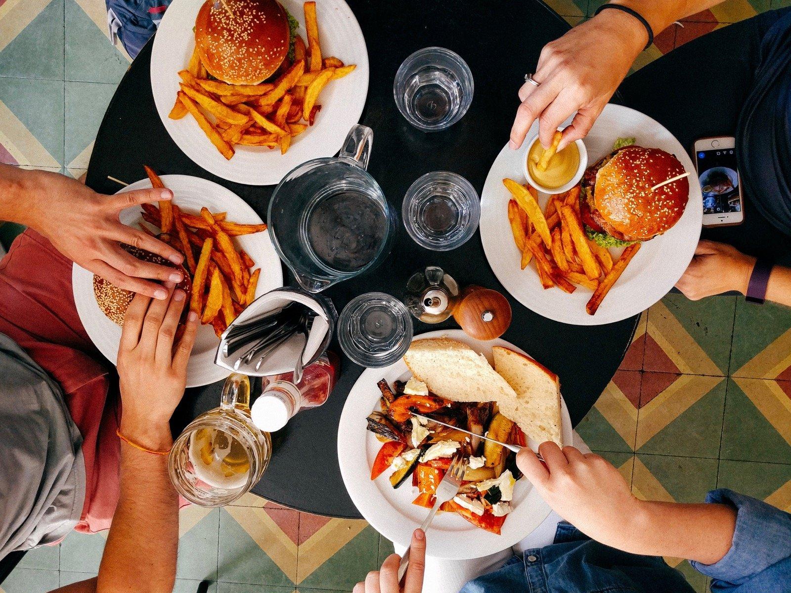 1600x1200 Diners beware: What you need to know about delivery services like Grubhub