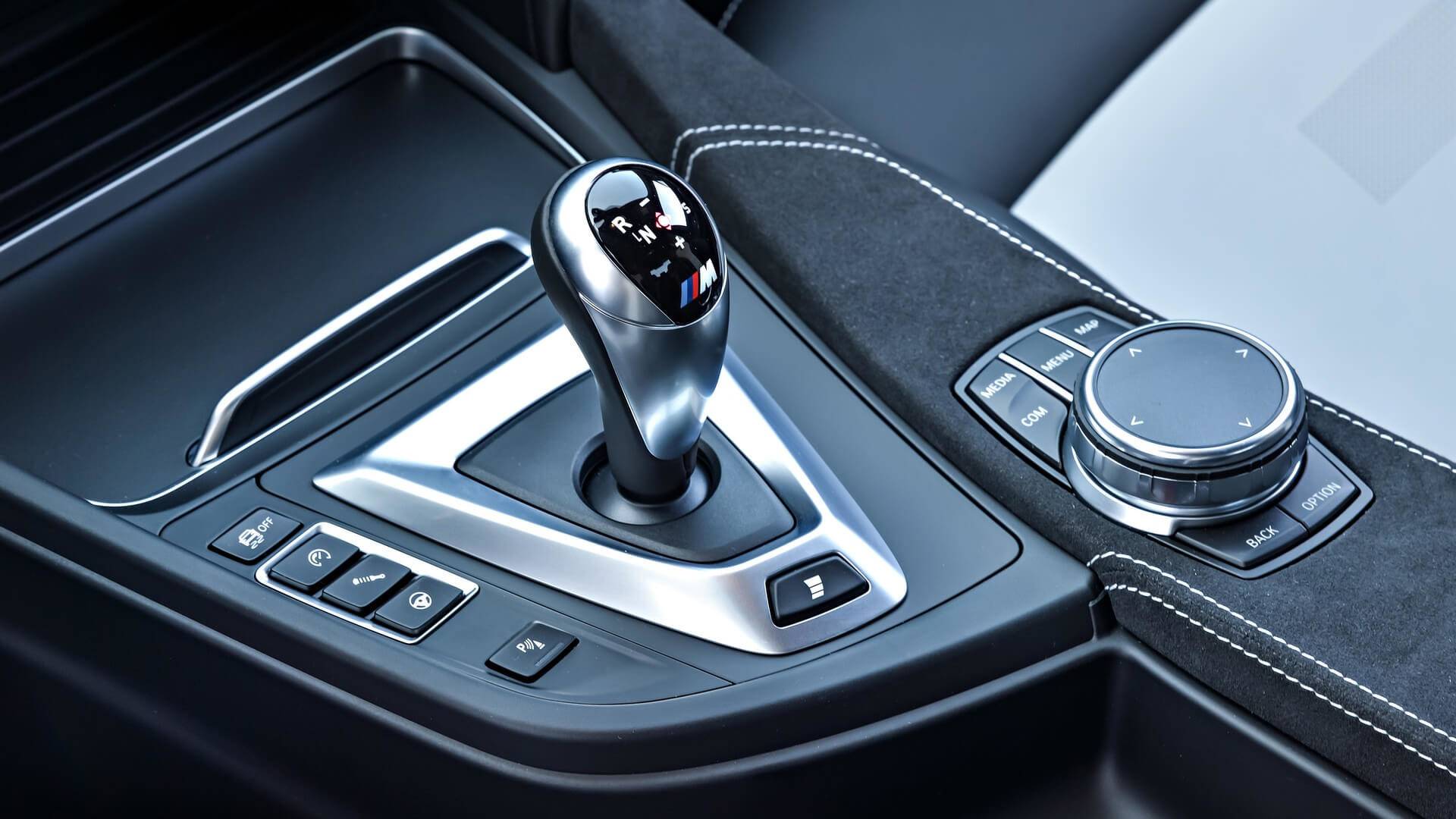 1920x1080 BMW M Teaches You How To Use A Dual Clutch Gearbox
