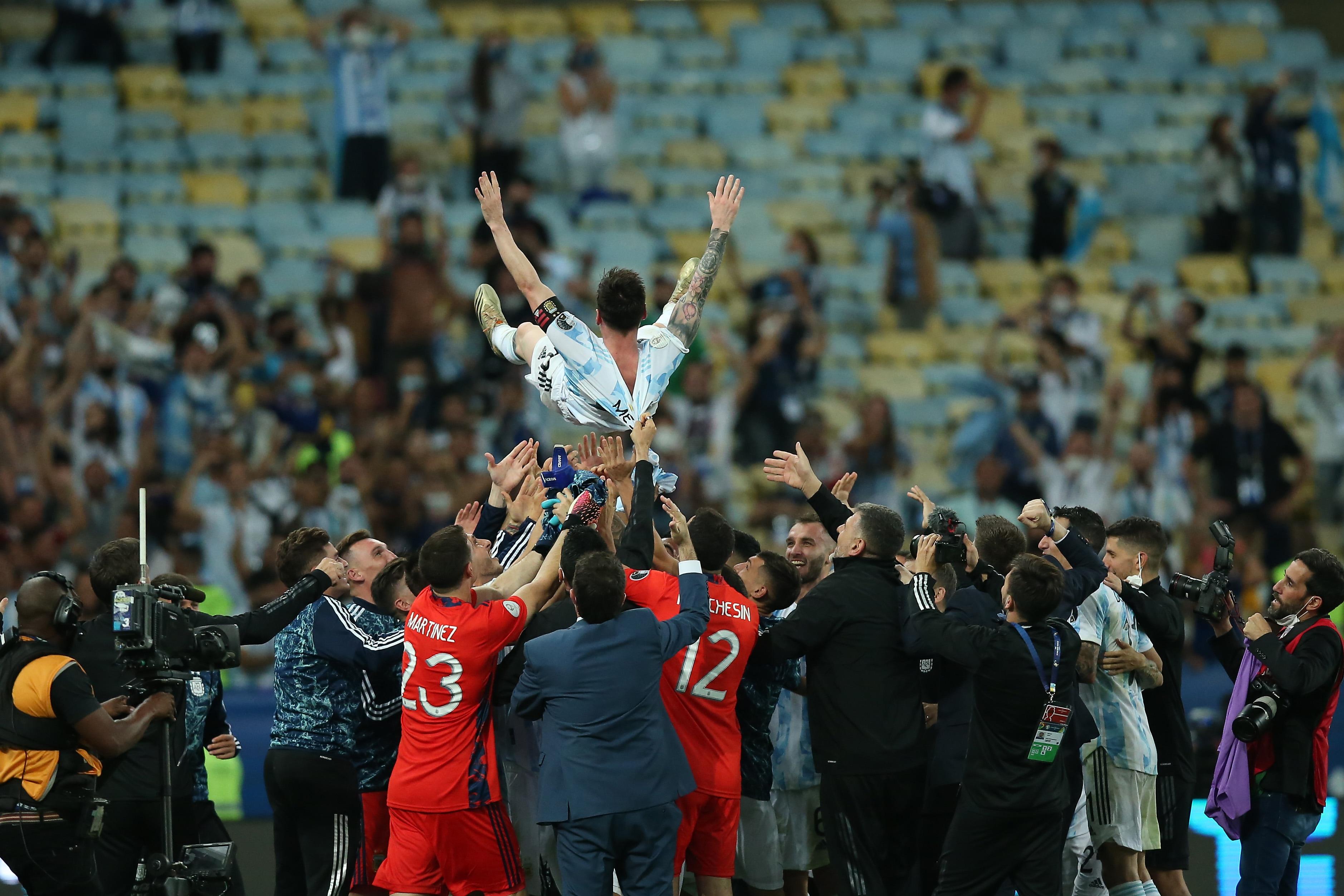 3757x2505 Copa America Final In Image Messi Lifted In Air As Argentina Celebrate 1 0 Win Over Brazil