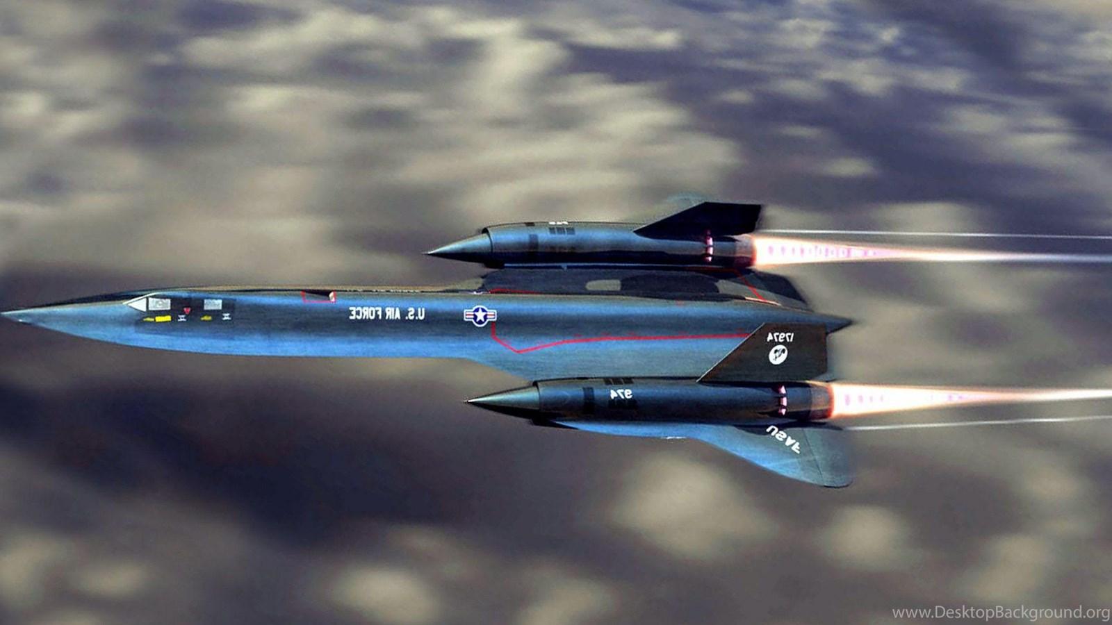 1600x900 Lockheed SR 71 Blackbird In Flight Wallpaper Desktop Background