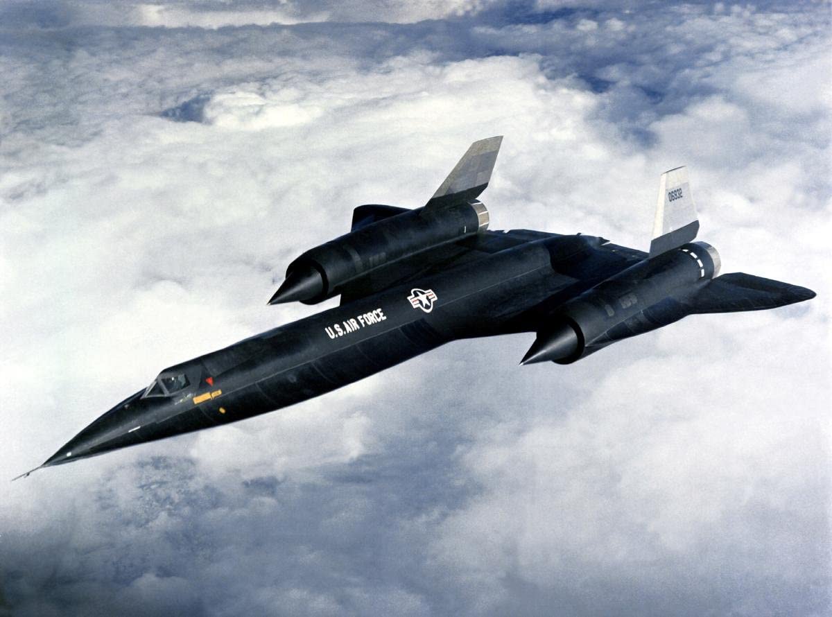 1200x890 Gifts Delight Laminated 32x24 Poster: Jet SR 71 Blackbird: Posters & Prints