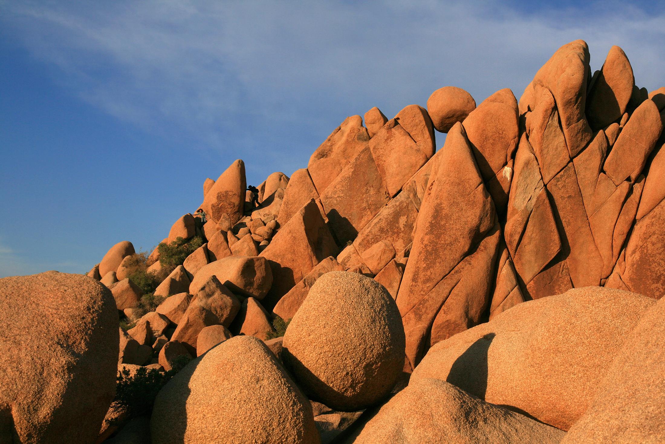 2200x1467 Giant Marbles in Joshua Tree National