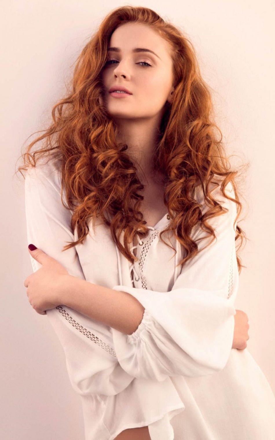 950x1520 Sophie Turner Hot Photohoot 2017 4K Ultra HD Mobile Wallpaper