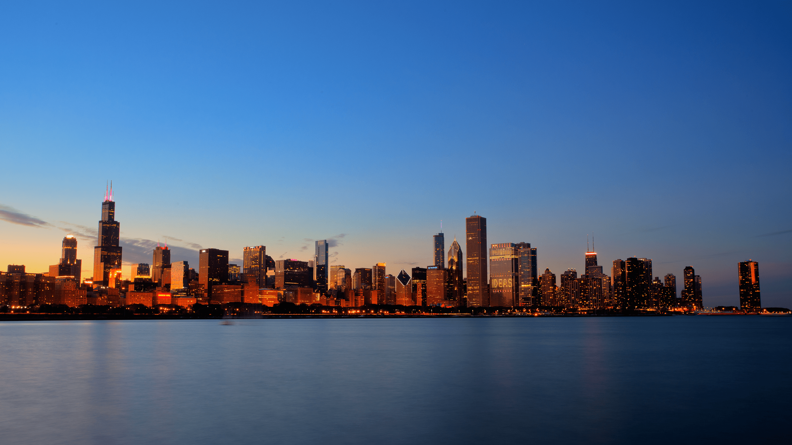 2560x1440 #Chicago, #sunset, #skyscraper, #city, #USA, #lights, #building, #Illinois, wallpaper. Mocah HD Wallpaper