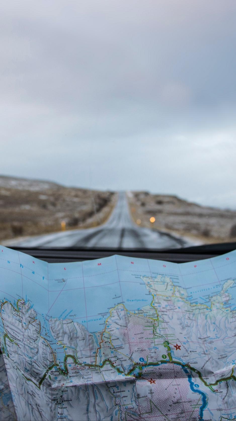 938x1668 Road Trip Wallpaper