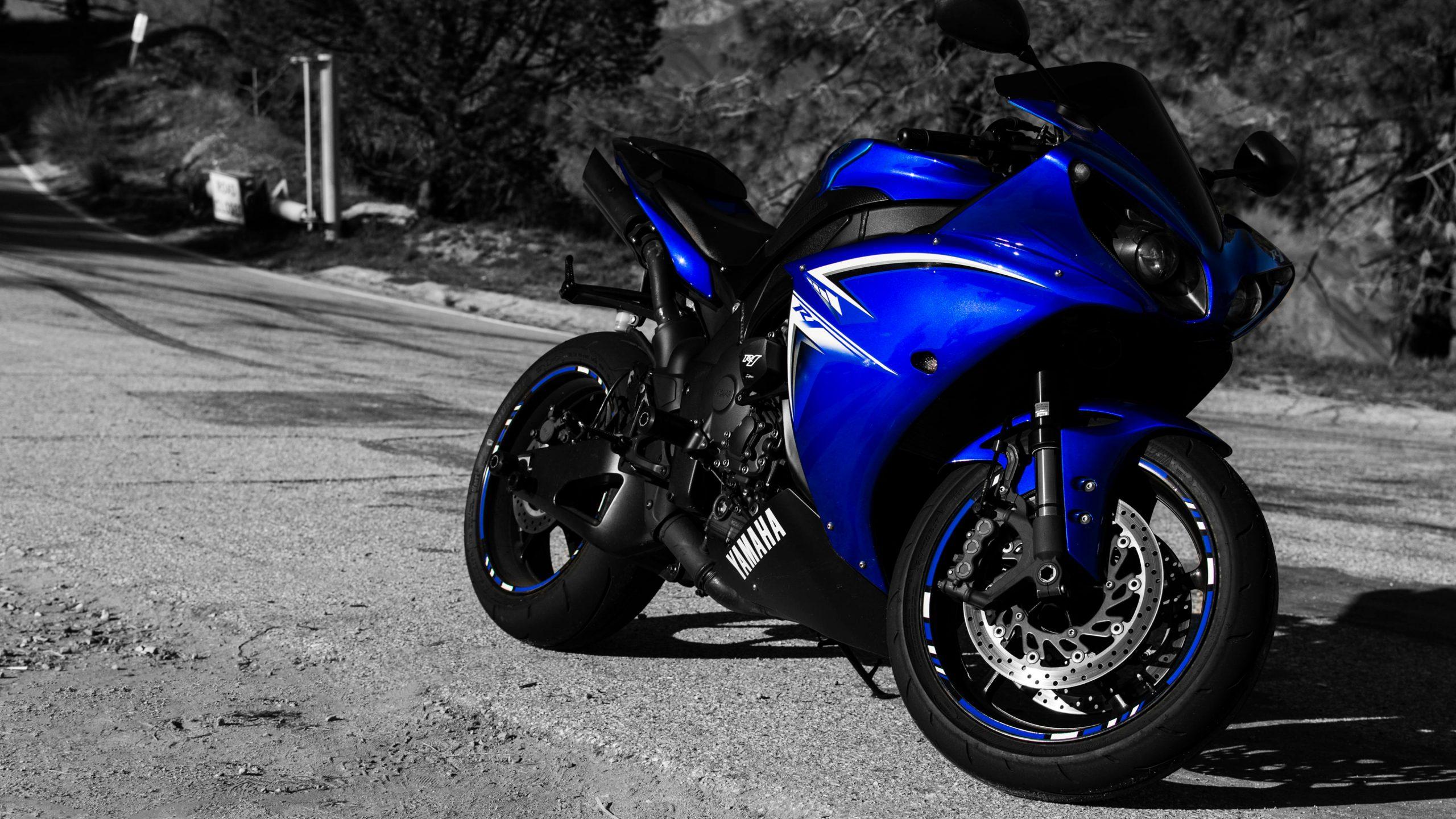 2560x1440 Yamaha Motorcycle [4K] Wallpaper