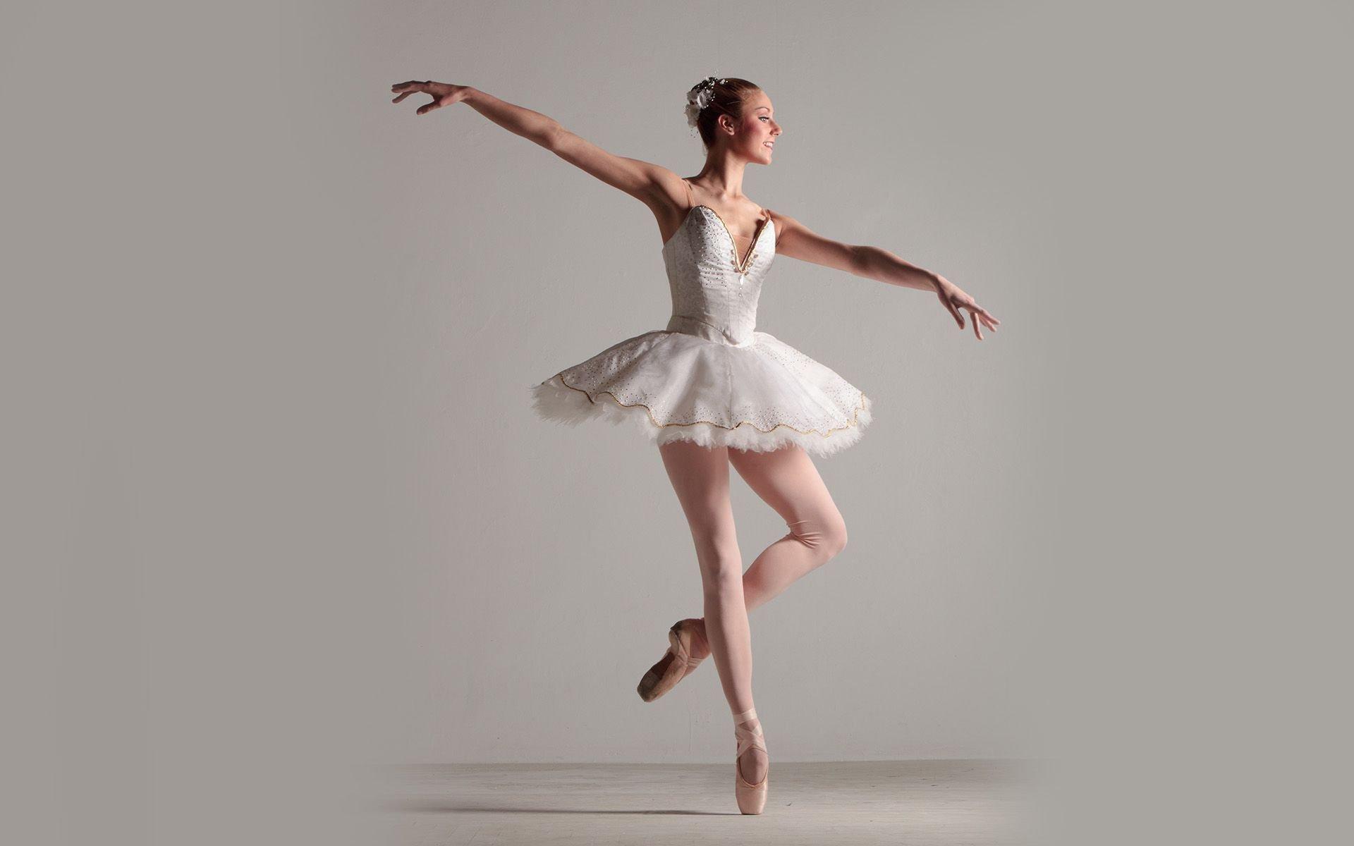 1920x1200 Ballerina Wallpaper