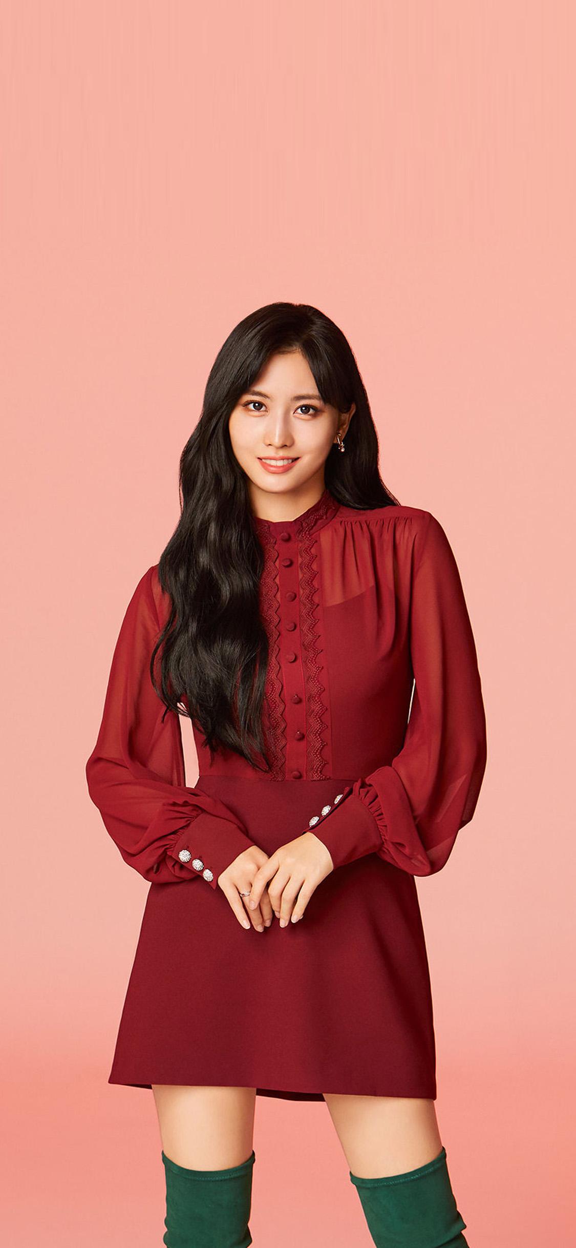 1125x2436 Kpop Girl Momo Twice Pink Cute Wallpaper