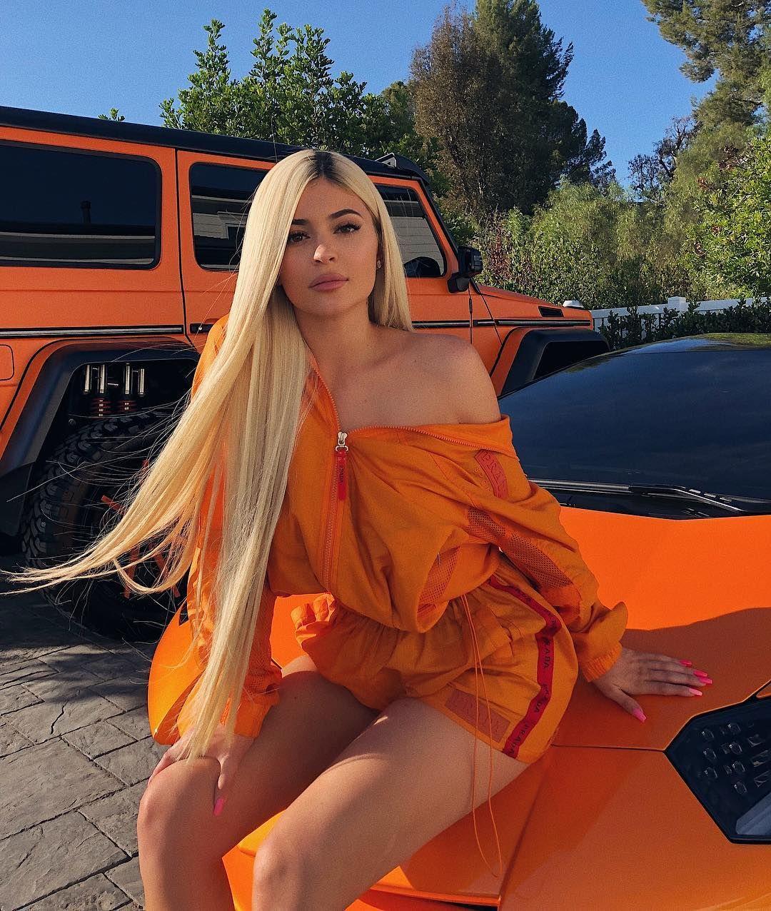 1080x1276 Kylie Jenner Wallpaper