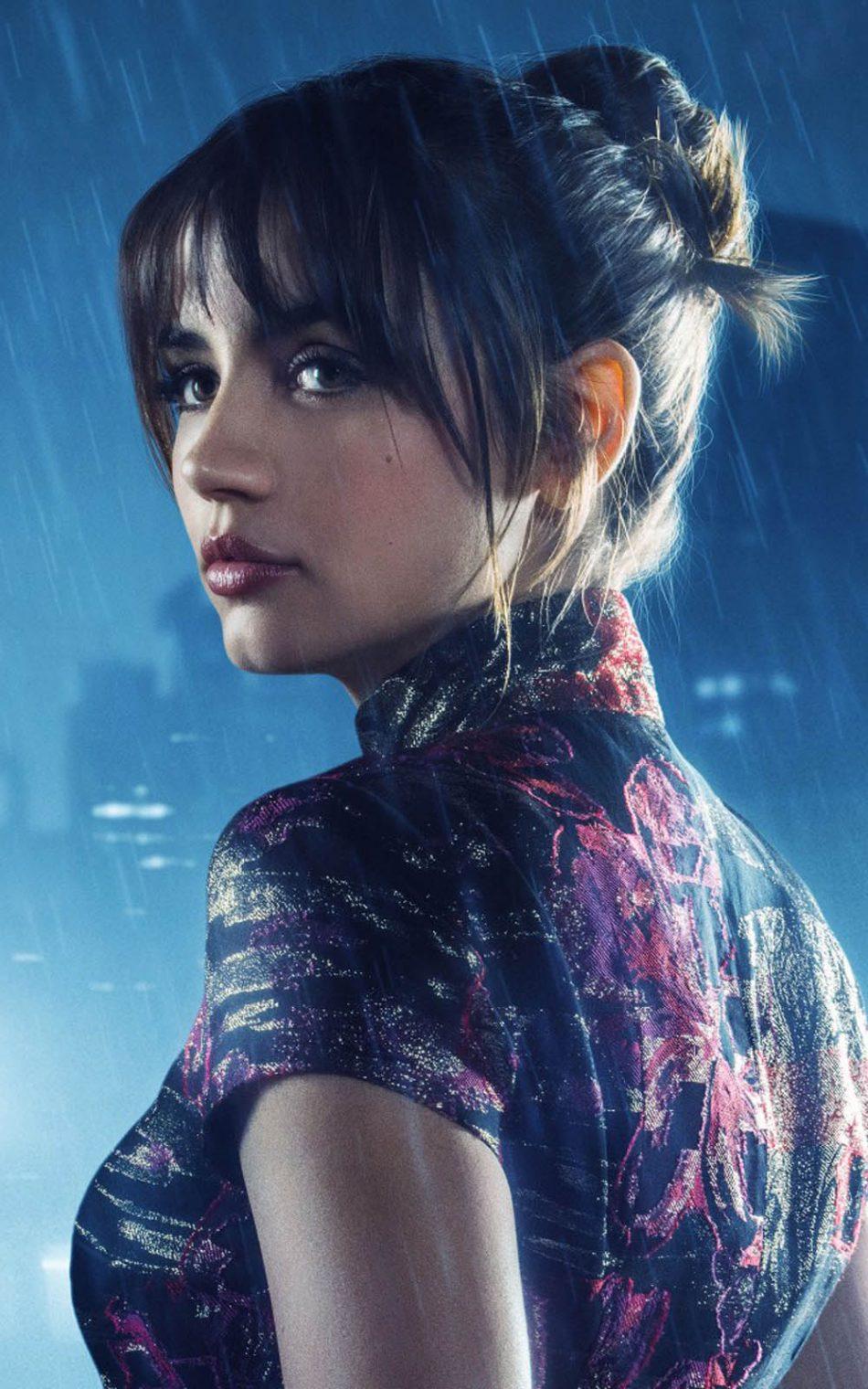950x1520 Ana De Armas In Blade Runner 2049 4K Ultra HD Mobile Wallpaper