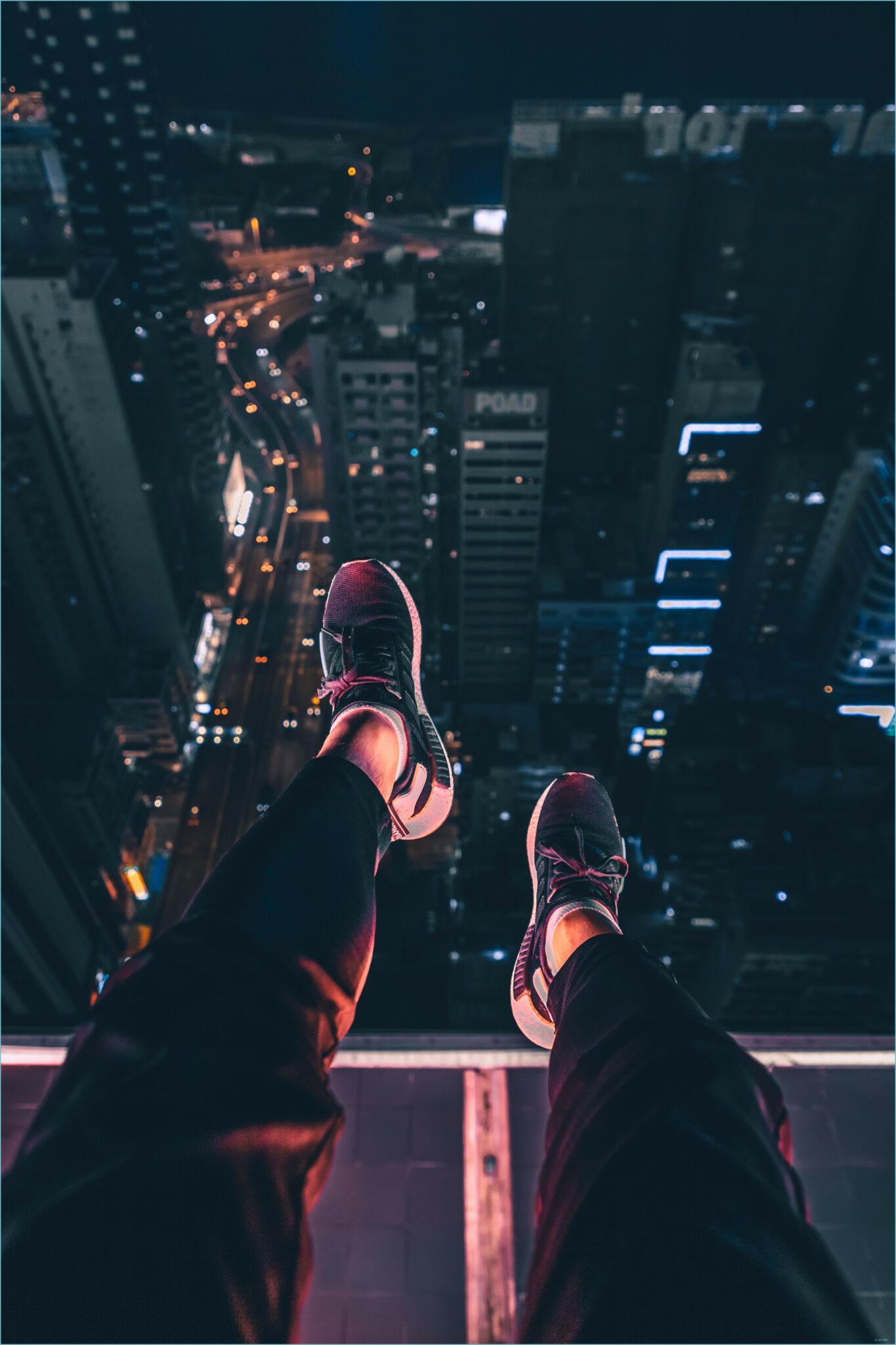 1365x2048 Wallpaper Music Artist, Hashtag, Carmine, Night, Stage iPhone Artist Wallpaper