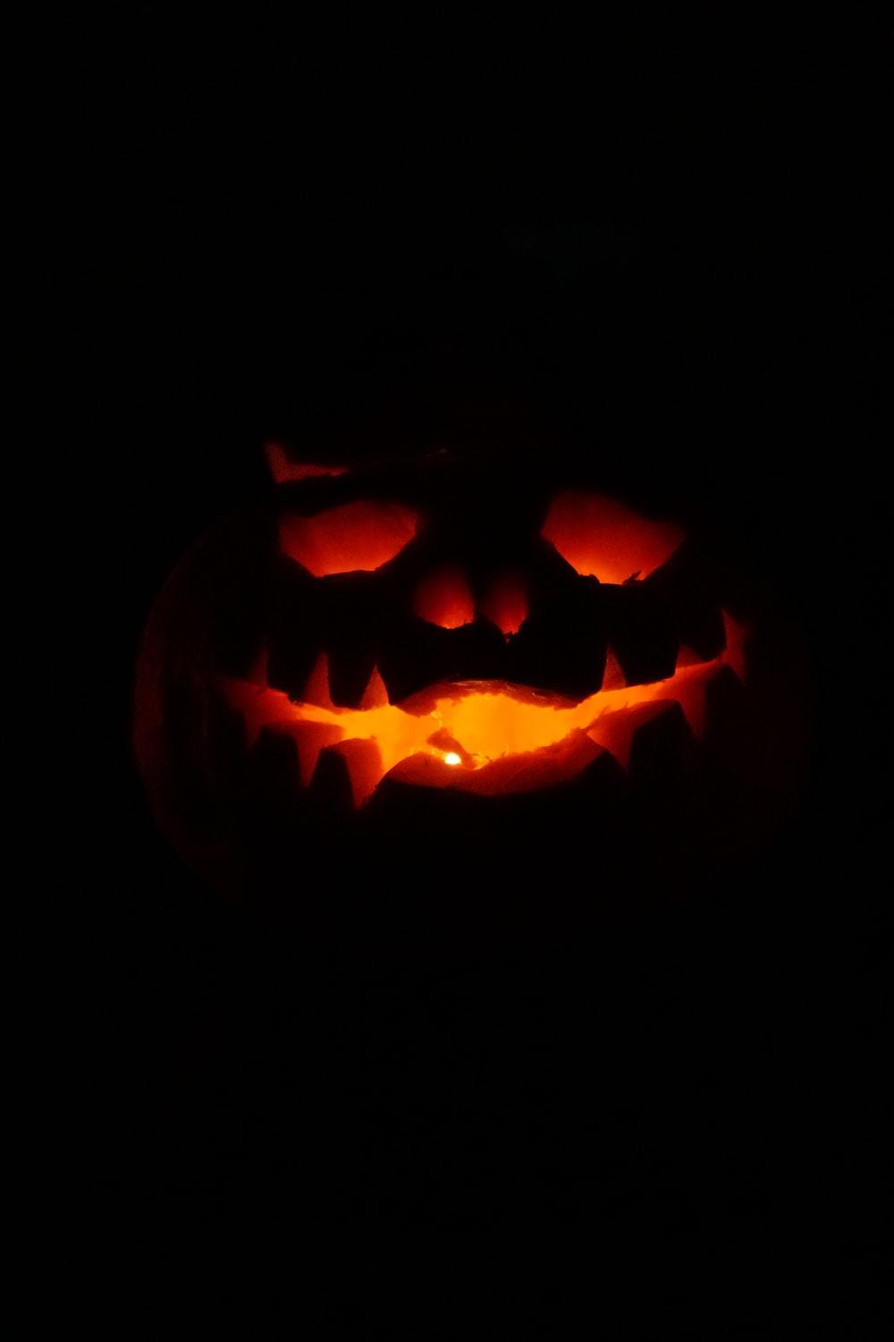 1000x1500 Halloween Wallpaper: Free HD Download [HQ]