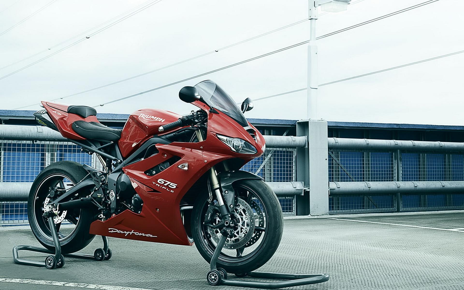 1920x1200 Triumph Daytona 675 wallpaper and image, picture, photo