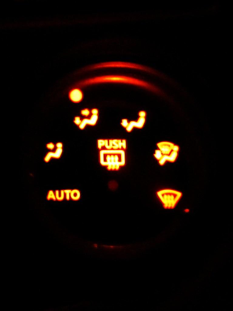 768x1024 HVAC Wallpaper. Fan controller in a car