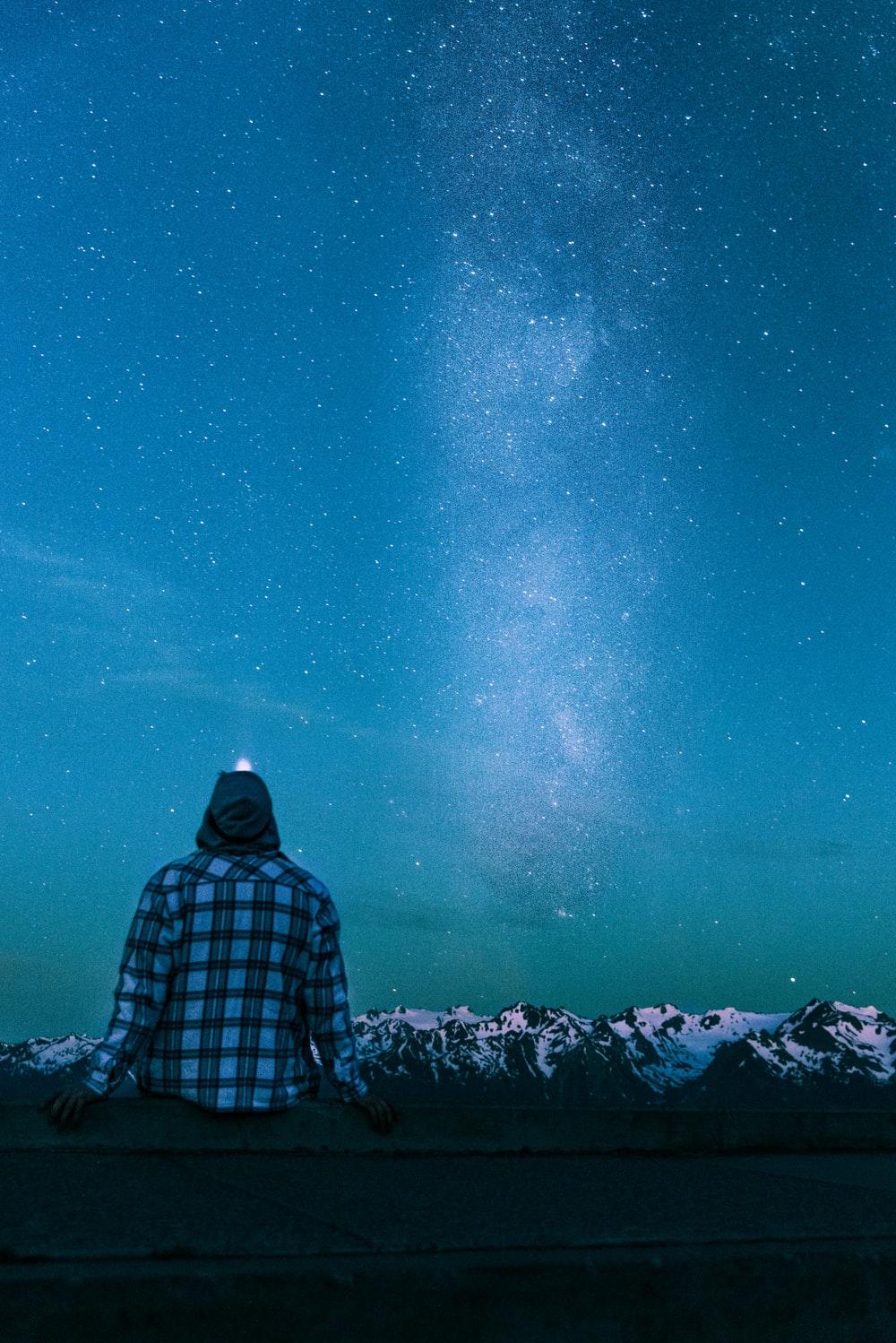 1000x1498 Looking At Stars Picture. Download Free Image