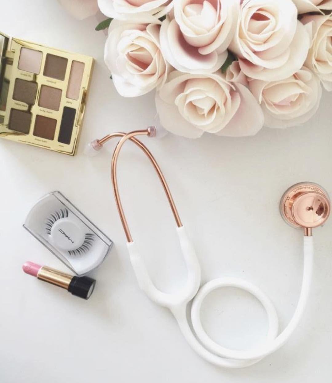 1080x1248 Stethoscope Aesthetic Nurse Wallpaper iPhone