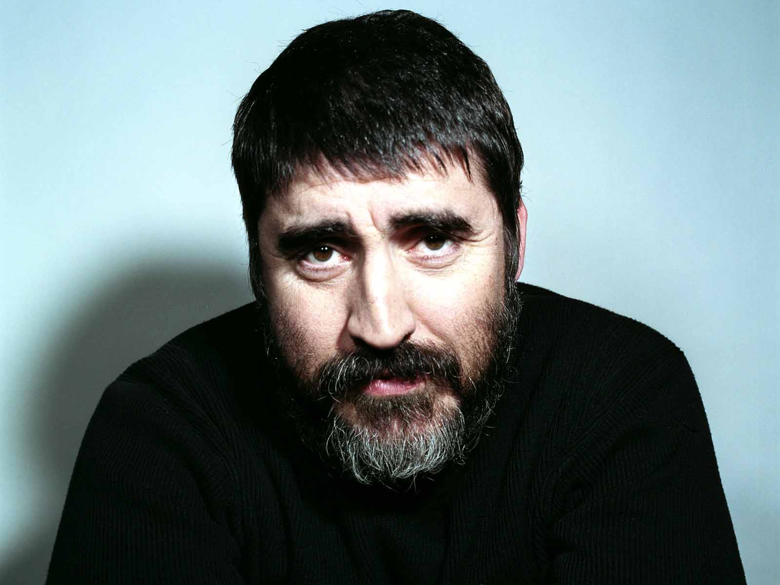 1600x1200 HQ Wallpaper: Alfred Molina Wallpaper