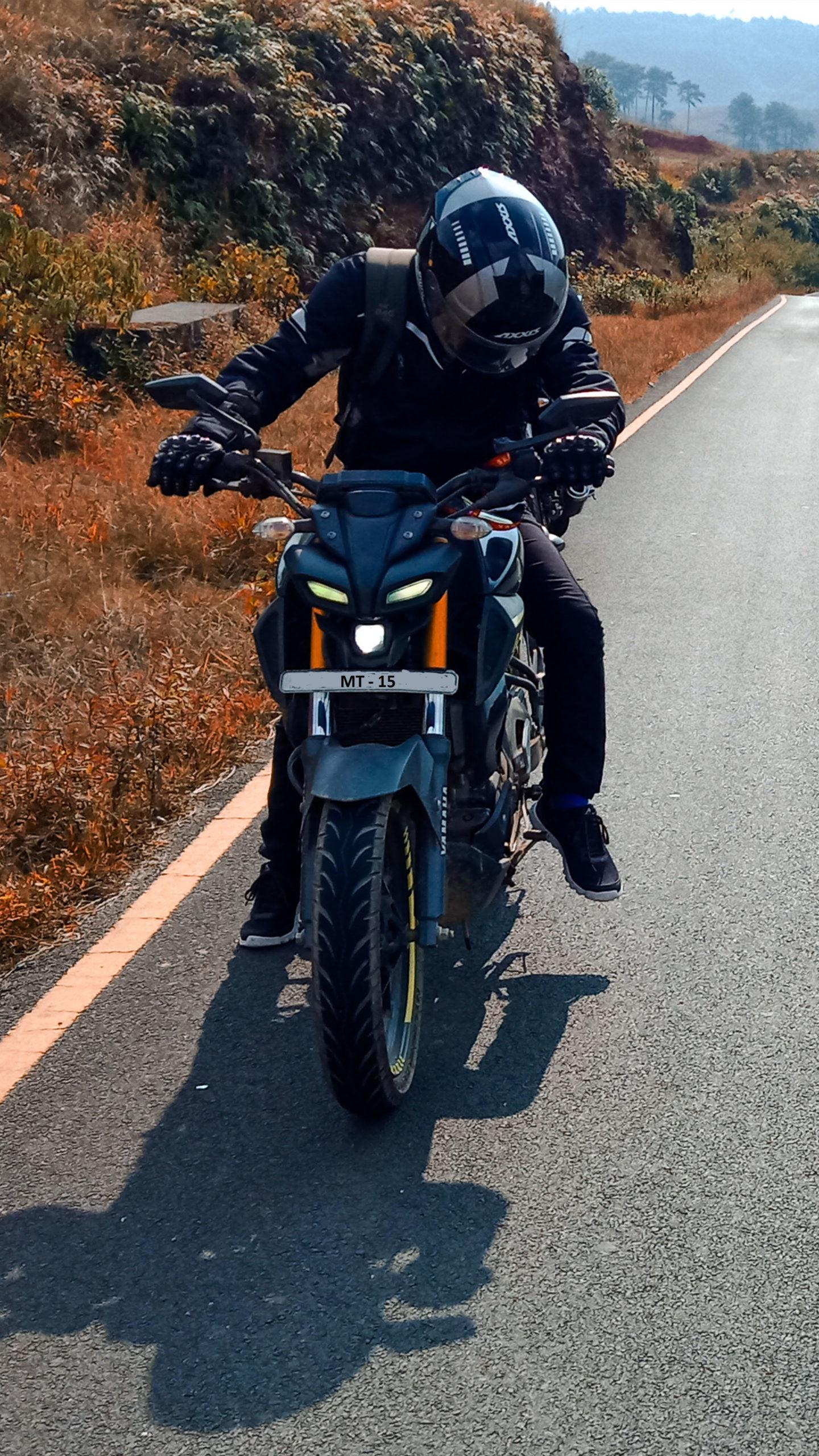 1440x2560 Rider Yamaha MT 15 Highway Landscape 4K Ultra HD Mobile Wallpaper