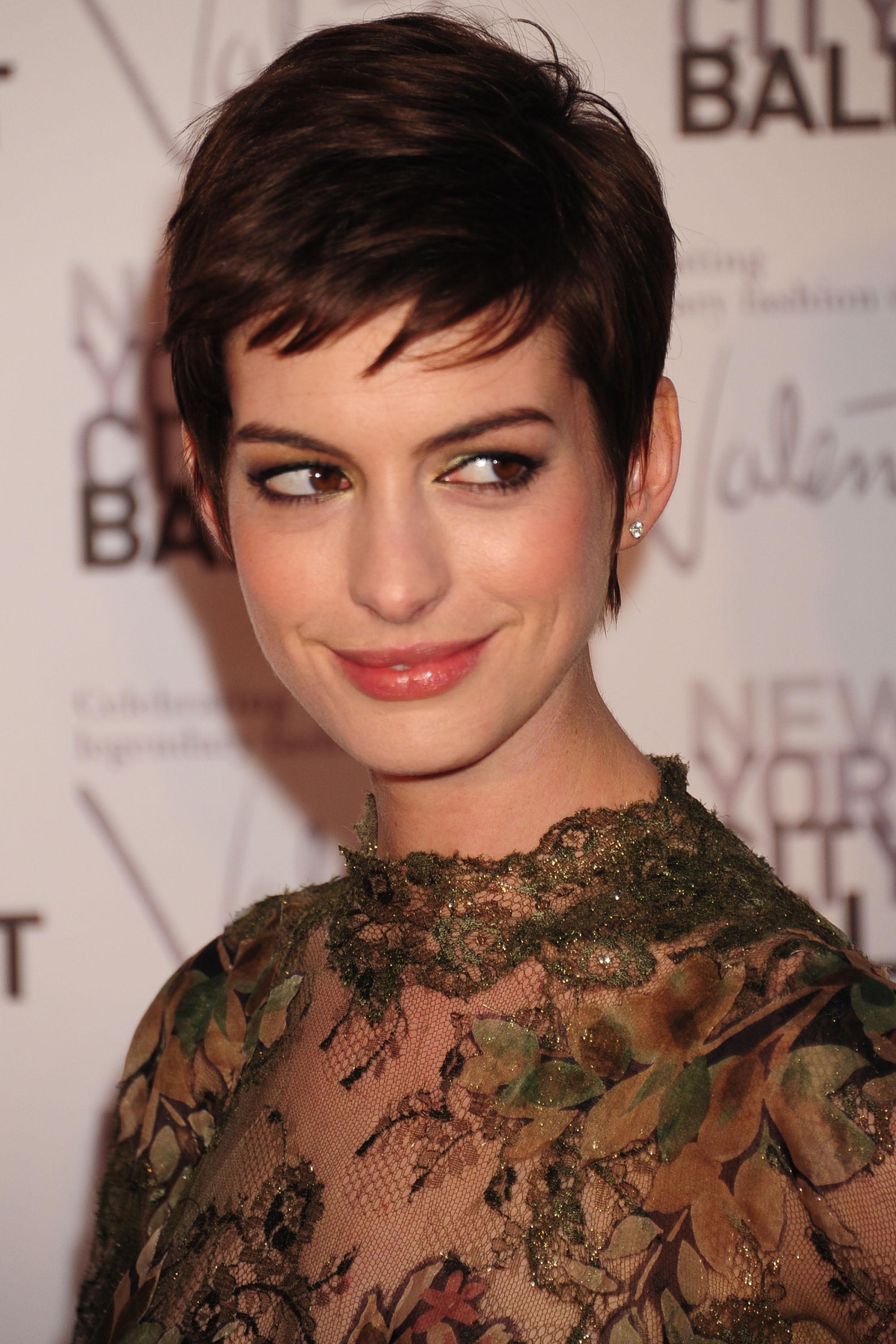 2000x3000 INTERSTELLAR (2014): Anne Hathaway joins Christopher Nolan Film