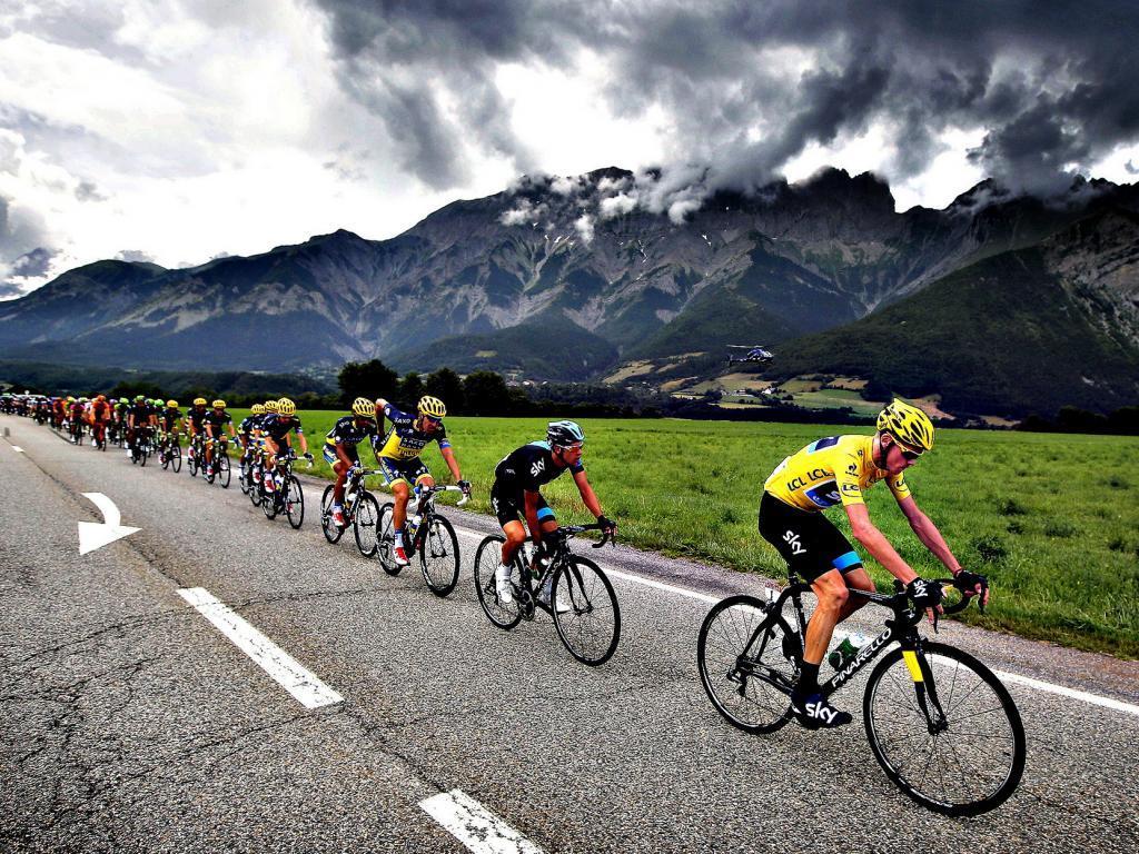 1024x768 Cycling Wallpaper