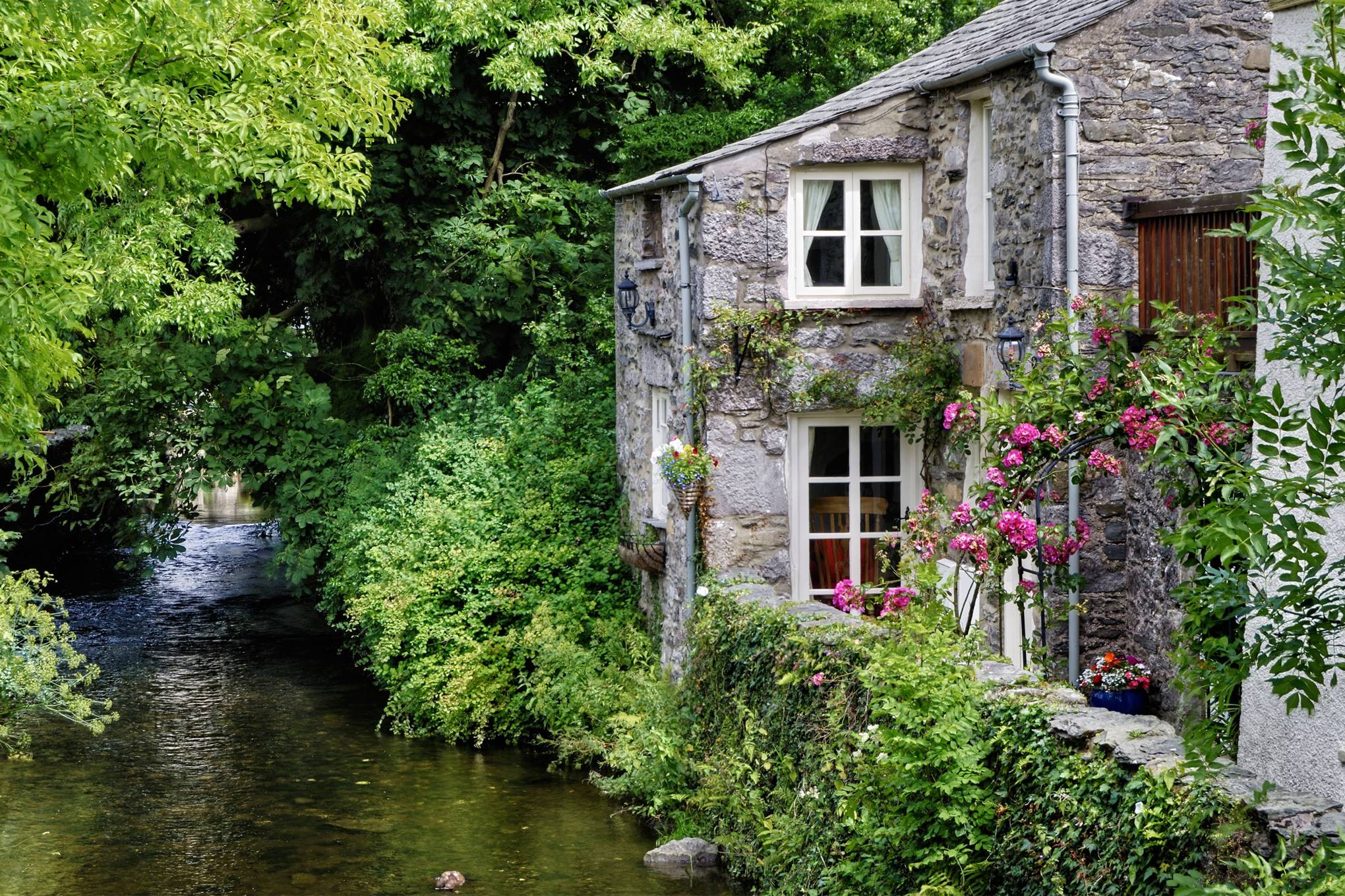 2040x1360 The most beautiful villages in the UK 2021