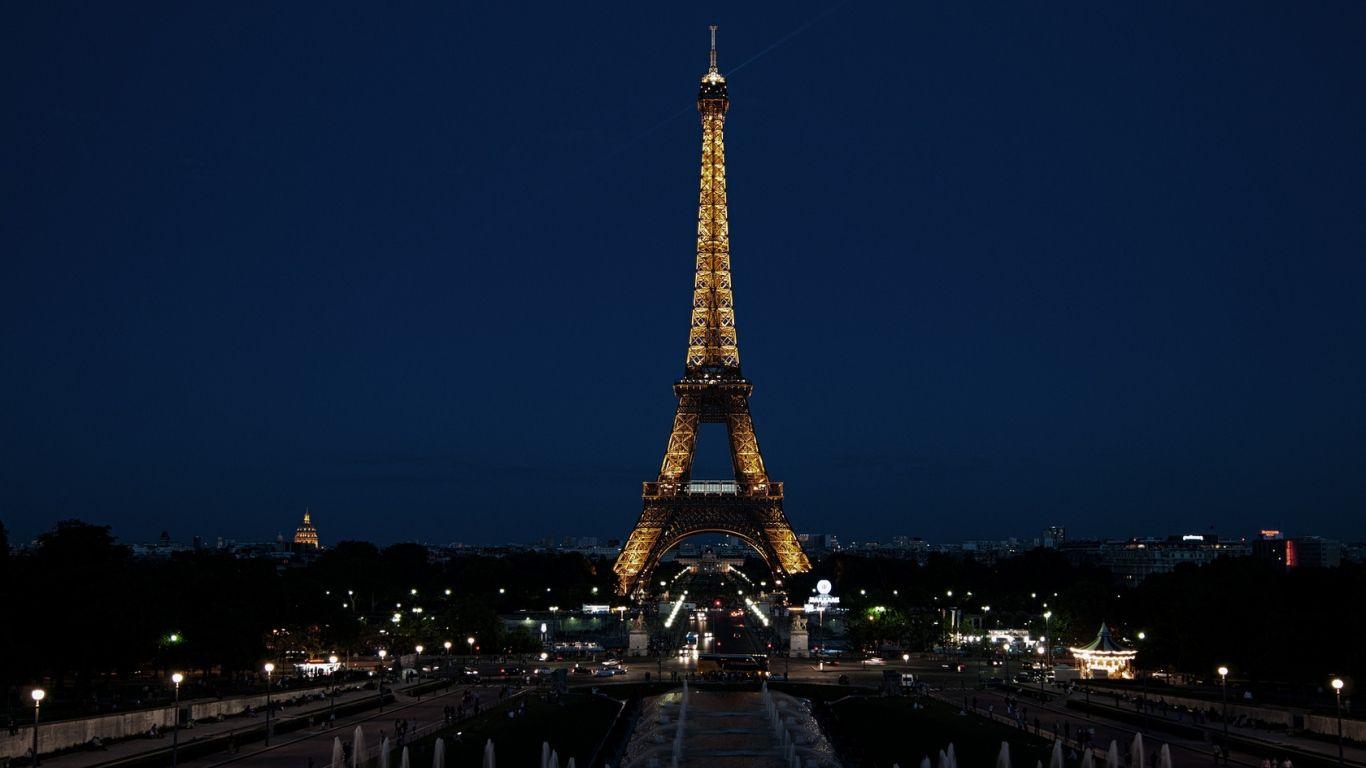 1366x768 Download Wallpaper 1366x768 Paris, France, Eiffel tower, City, Night, Lights lapx768 HD. Eiffel tower at night, Paris france eiffel tower, Paris