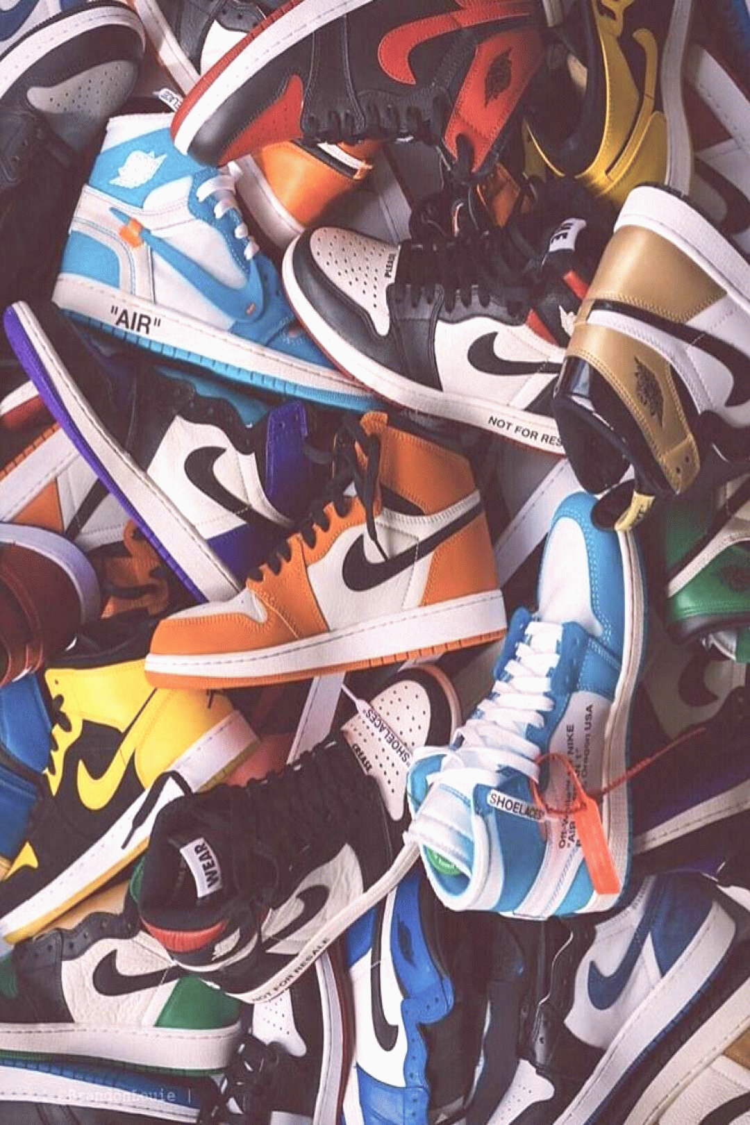 1080x1620 Blue Jordan 1 Aesthetic Wallpaper