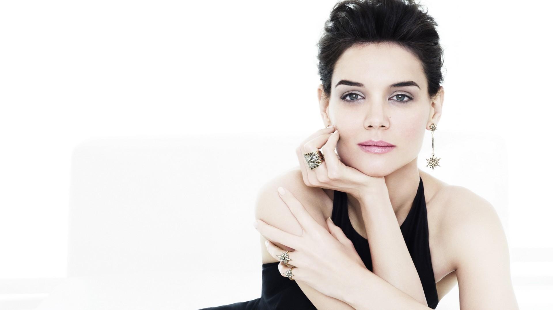1920x1079 brunettes blondes women wall models lips katie holmes 1920x1079 wallpaper High Quality Wallpaper, High Definition Wallpaper