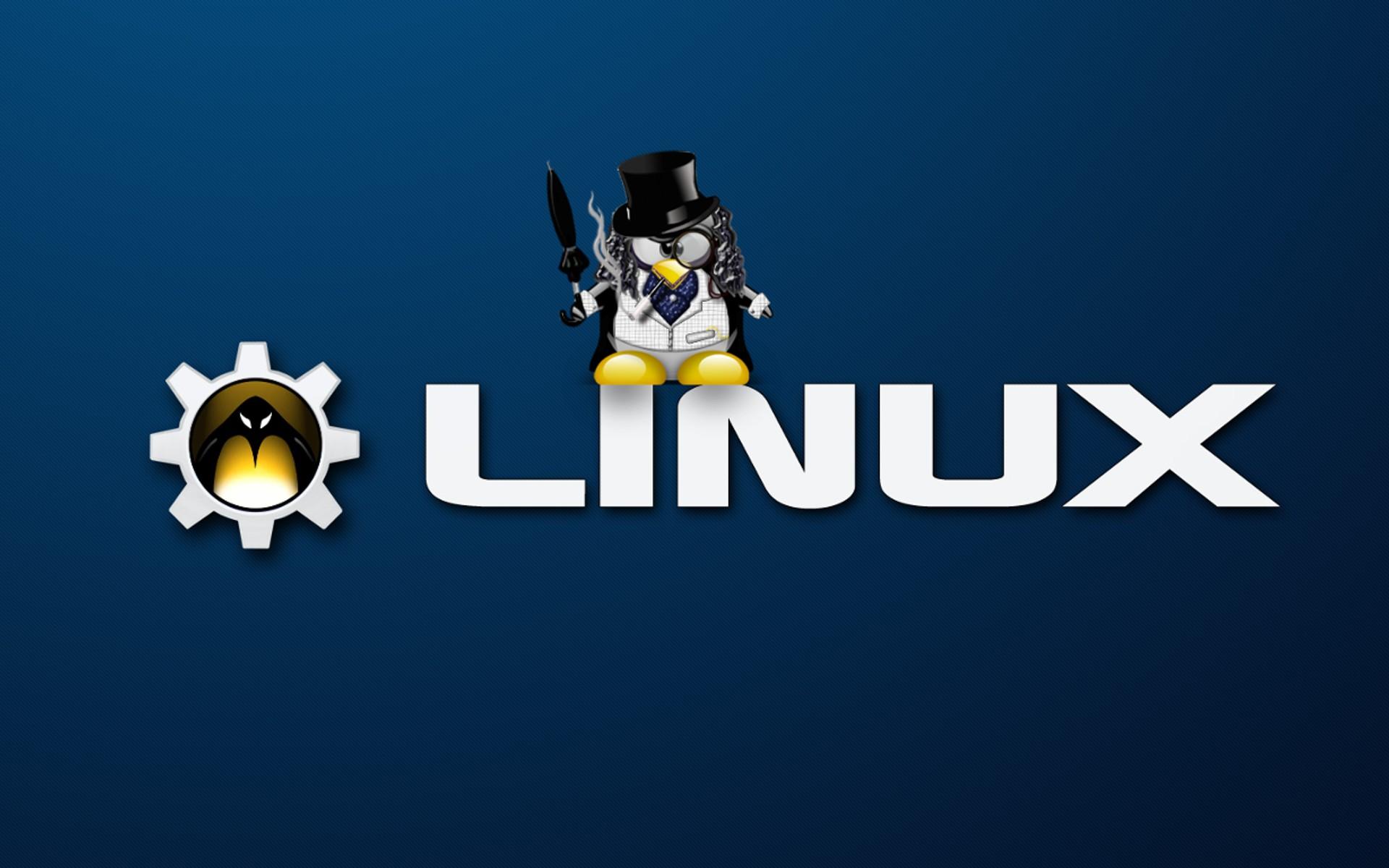 Пингвин linux на черном фоне