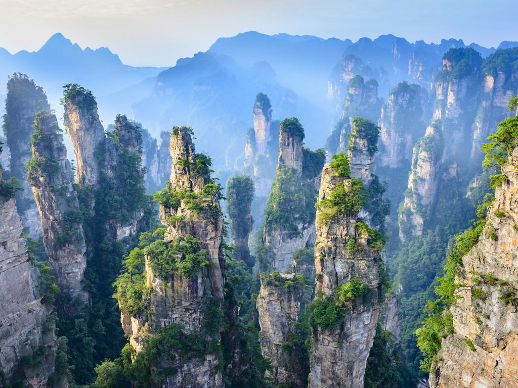1024x768 Tianzi Mountains most beautiful rock formations in China