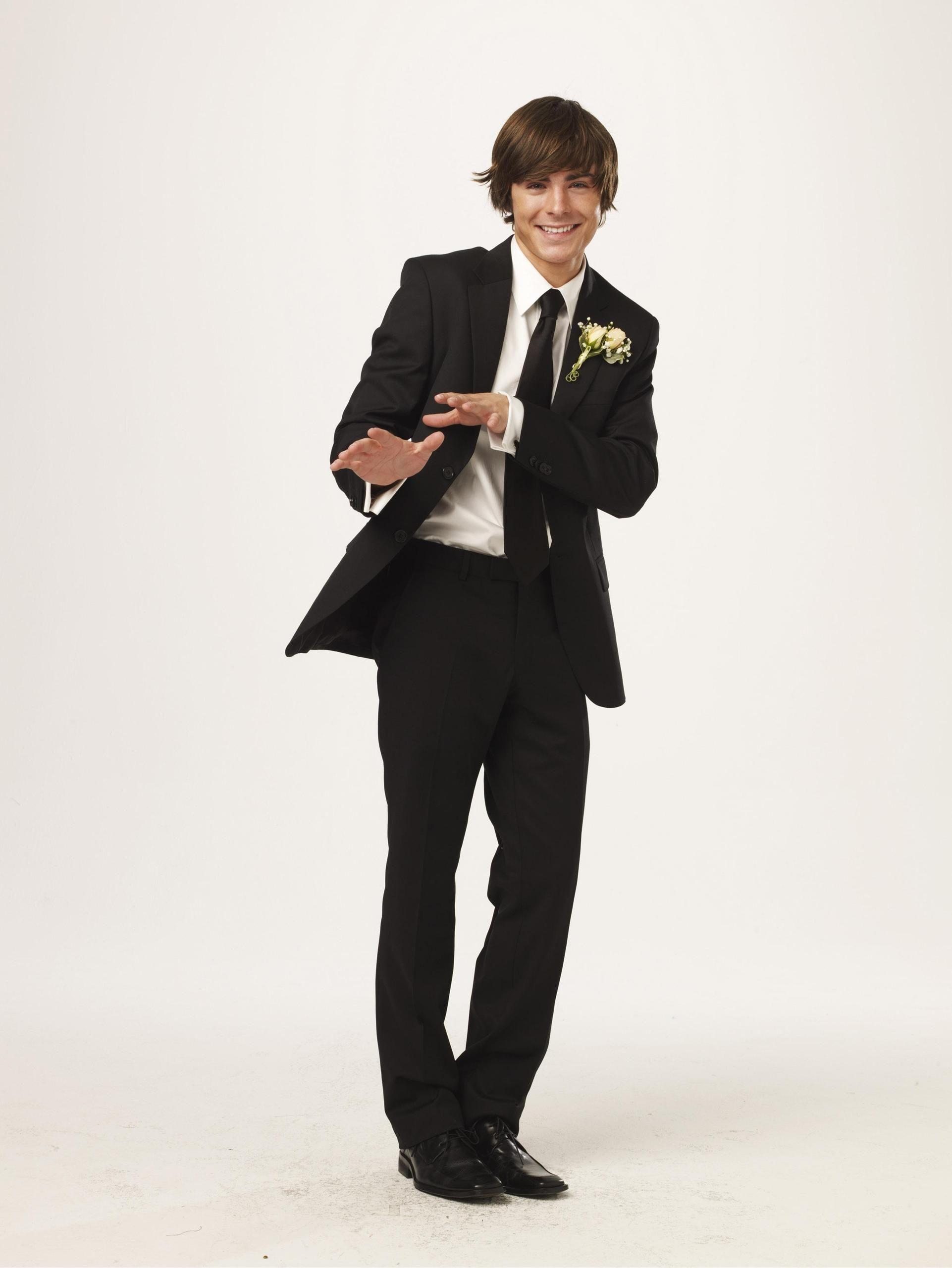 1922x2560 High School Musical Photo: High School Musical 3 Efron. High school musical, High school musical Zac efron