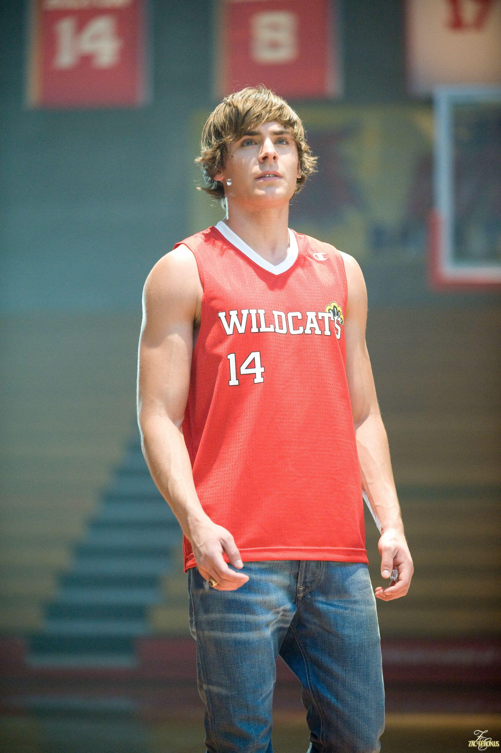 2000x3006 Scream. High School Musical