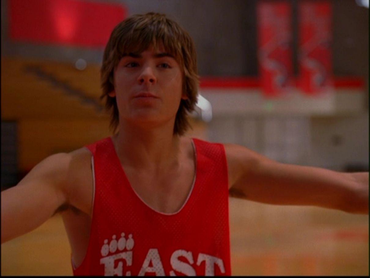 1210x908 Troy Bolton uploaded