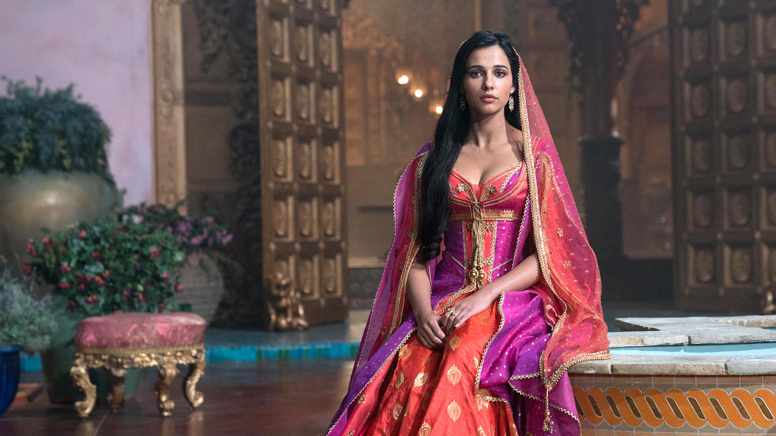 2560x1440 Naomi Scott as Princess Jasmine in Aladdin Wallpaper