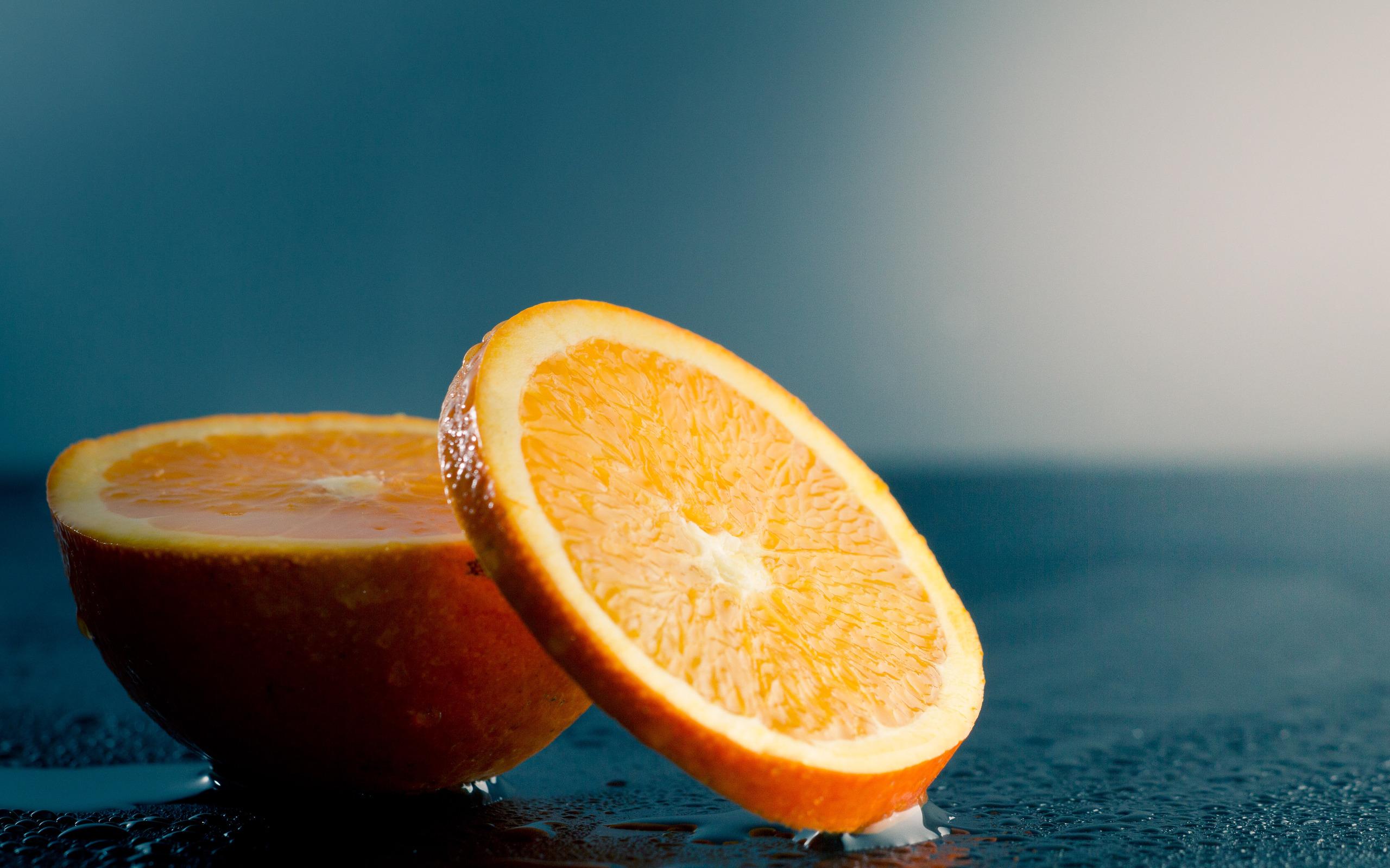 2560x1600 Free Oranges Wallpaper