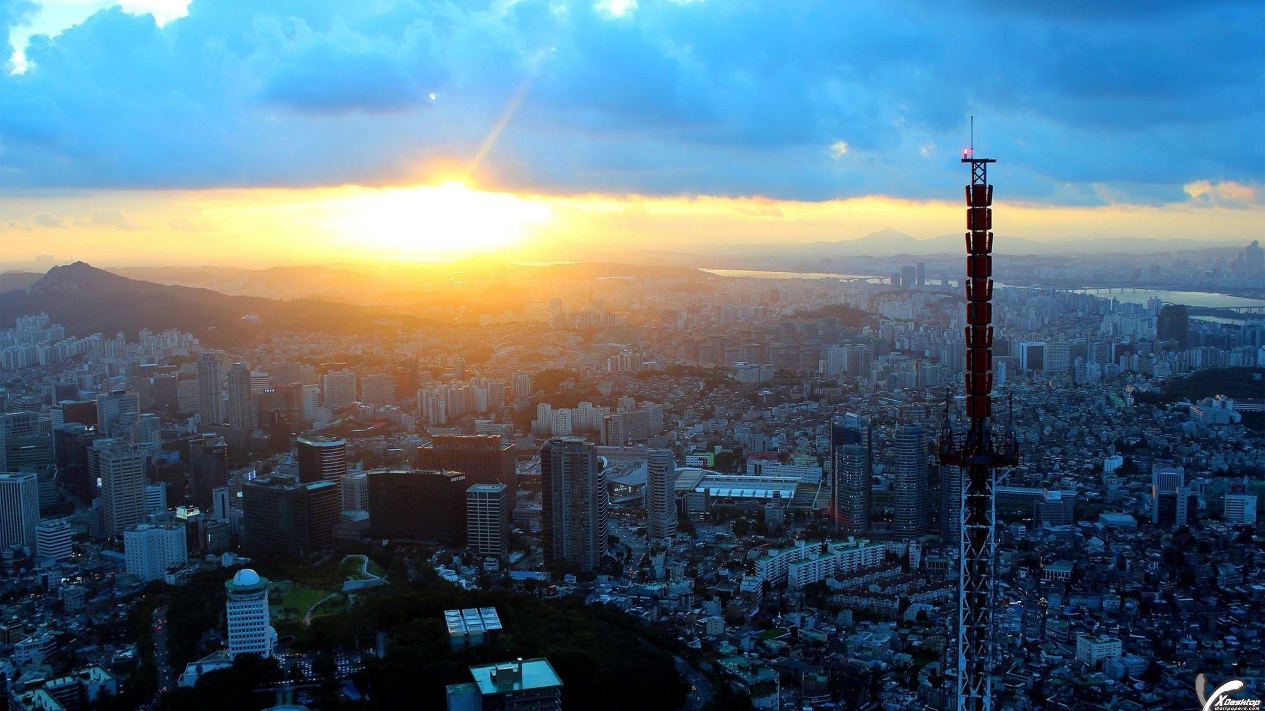 2560x1440 Amazingly Captured The Sunset In Seoul Wallpaper