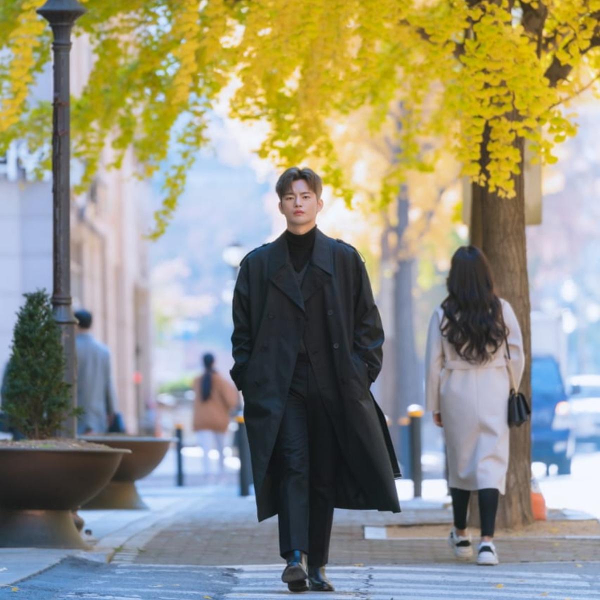 1200x1200 Seo In Guk shares interesting insight about his forthcoming romance with Park Bo Young in Doom At Your Service