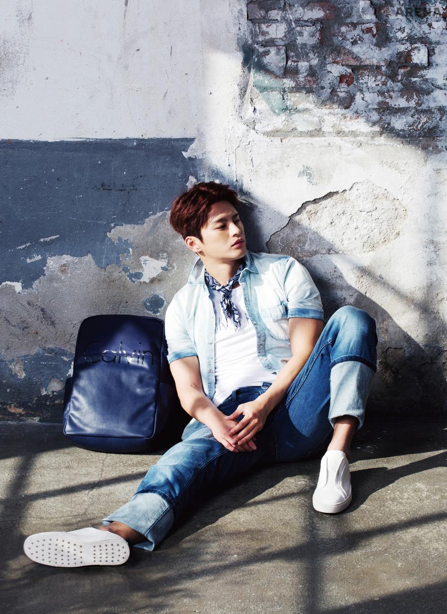 910x1250 Seo In Guk Homme Plus Magazine February Issue '17 In Guk Foto
