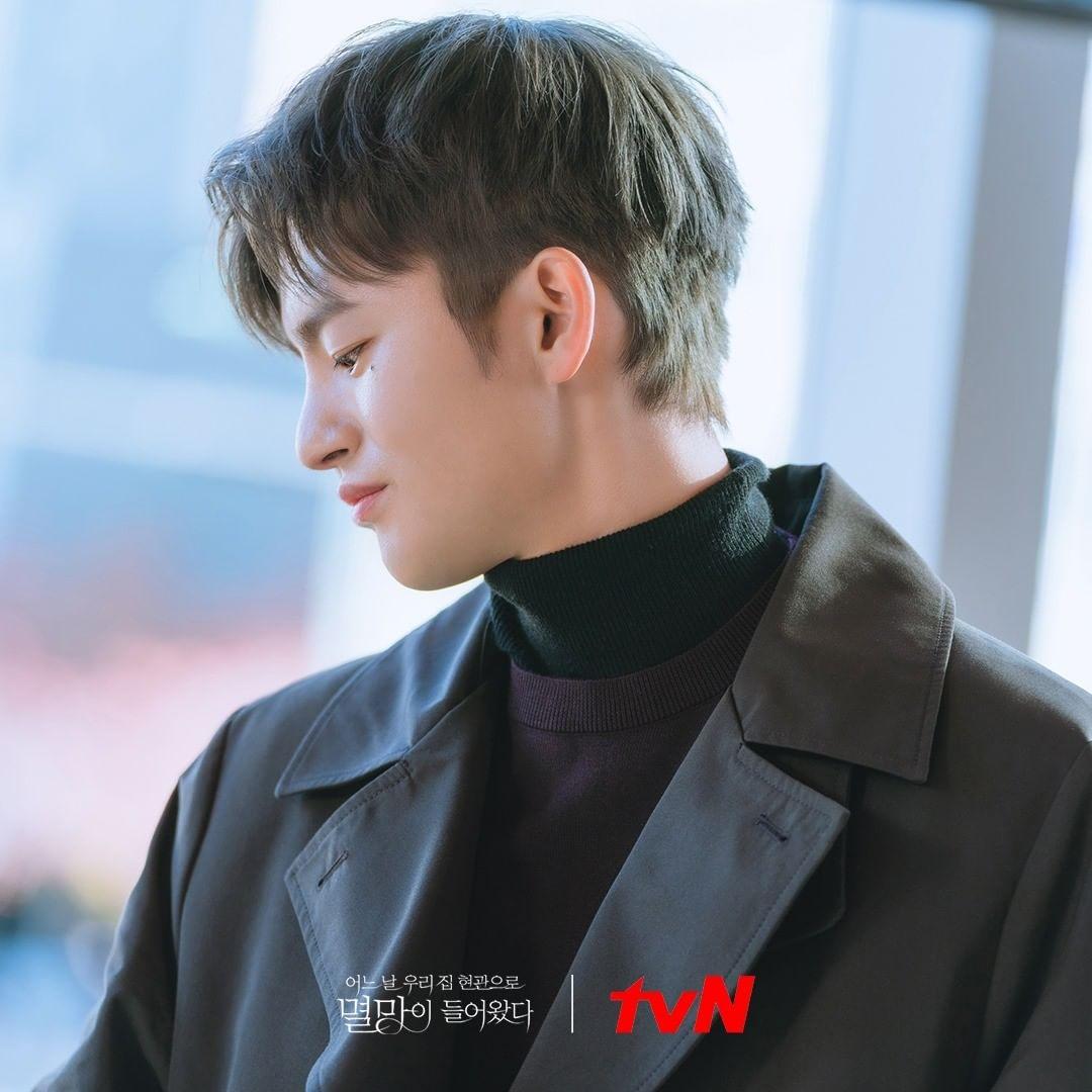 1080x1080 Doom at Your Service' Episode 2: Seo In Guk and Park Bo Young Decide to Live Together