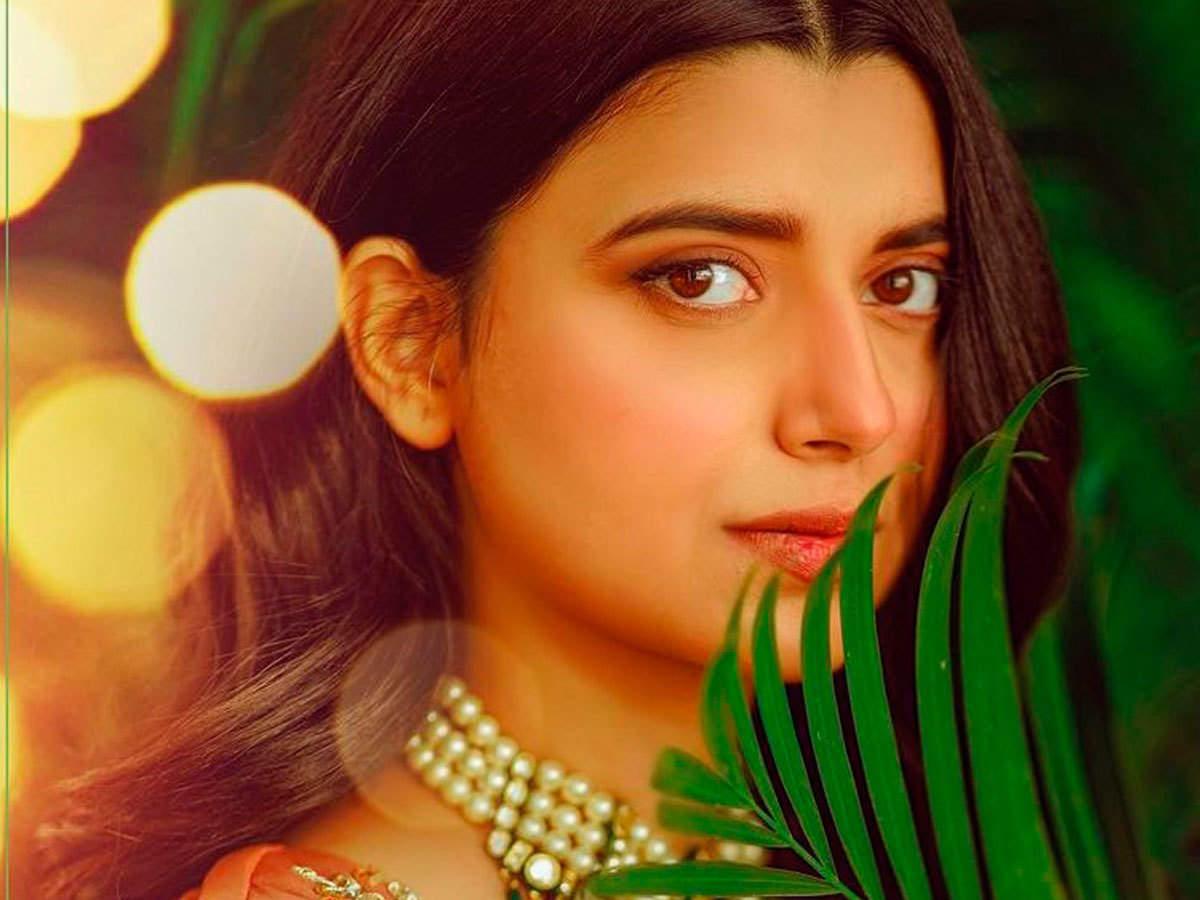 Nimrat Khaira Wallpapers Top Free Nimrat Khaira Backgrounds WallpaperAccess