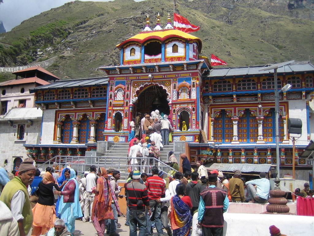 Badrinath Wallpapers - Top Free Badrinath Backgrounds - WallpaperAccess