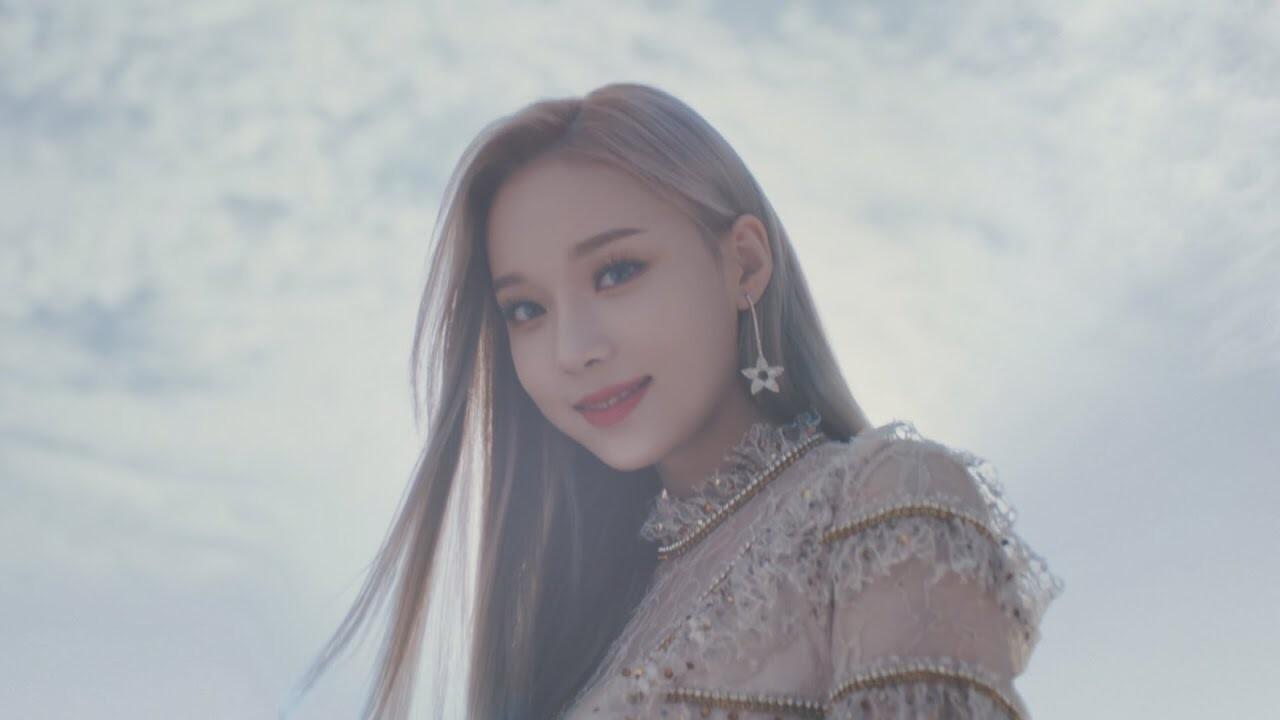 1280x720 Korean SM new kpop group aespa 에스파, WINTER background painting, zhonggang zhao