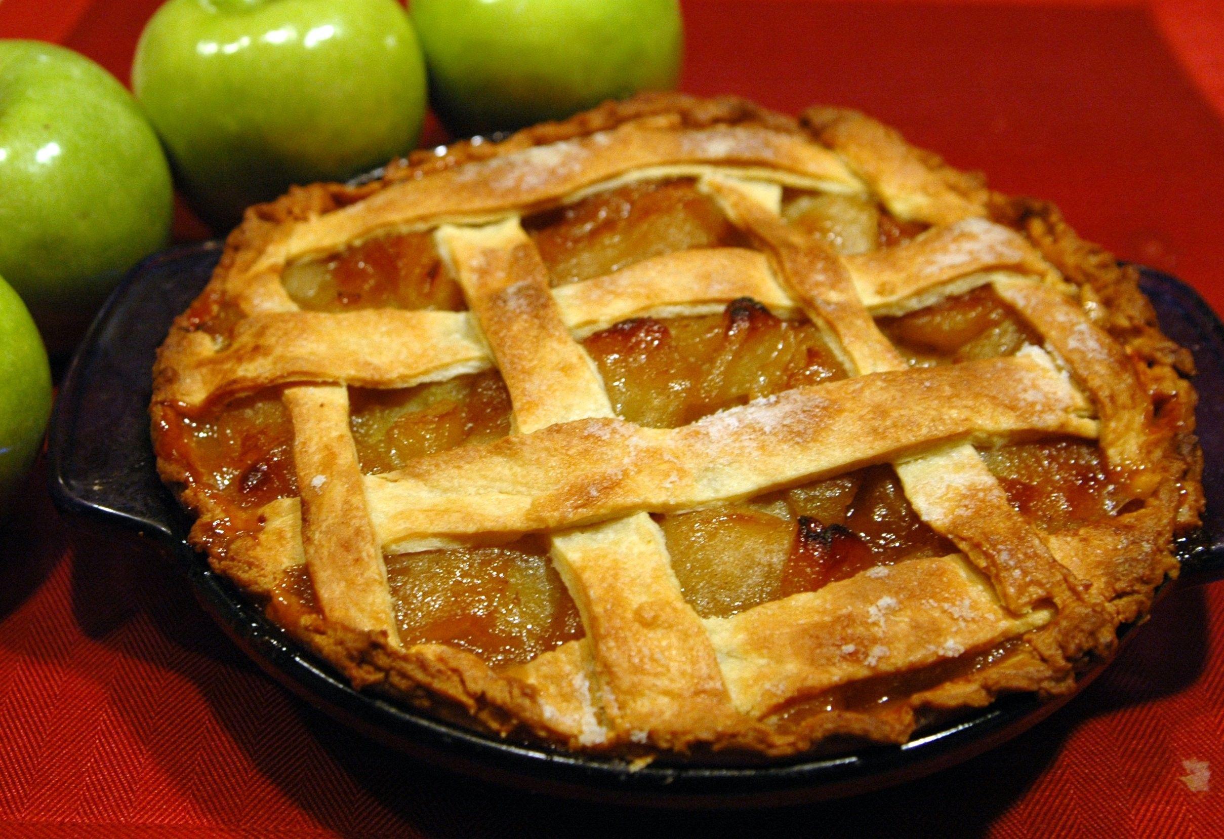 2418x1657 apple pie wallpaper