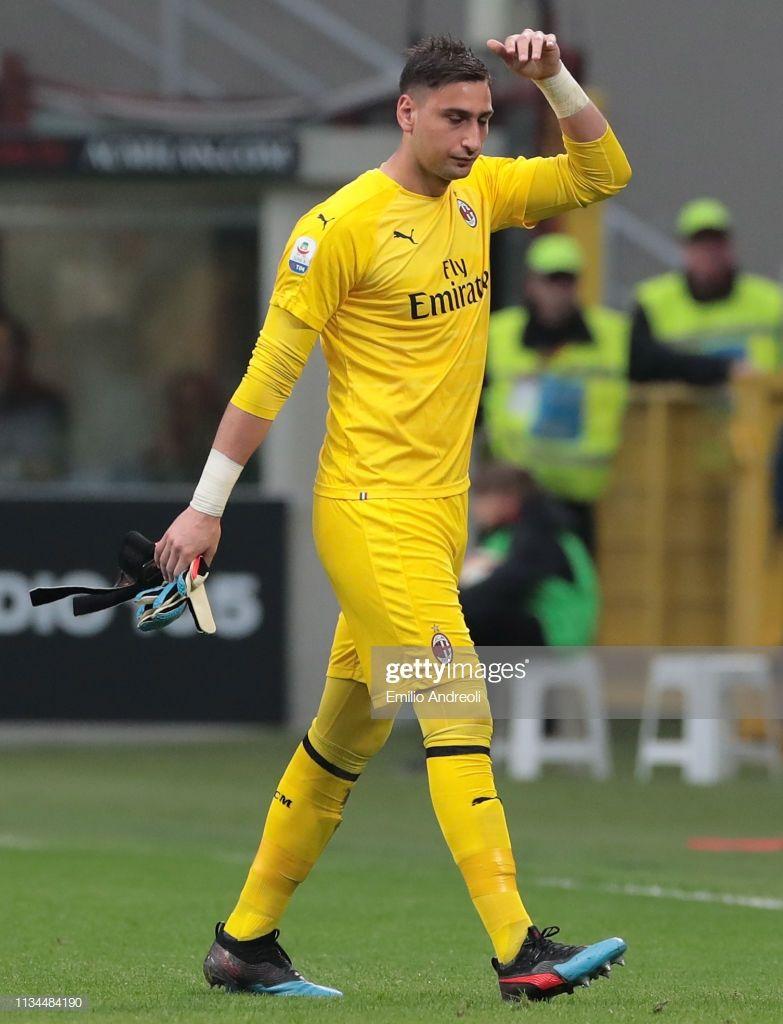 783x1024 Gianluigi Donnarumma of AC Milan walks off with an injury during the. Ac milan, Milan, Giuseppe meazza