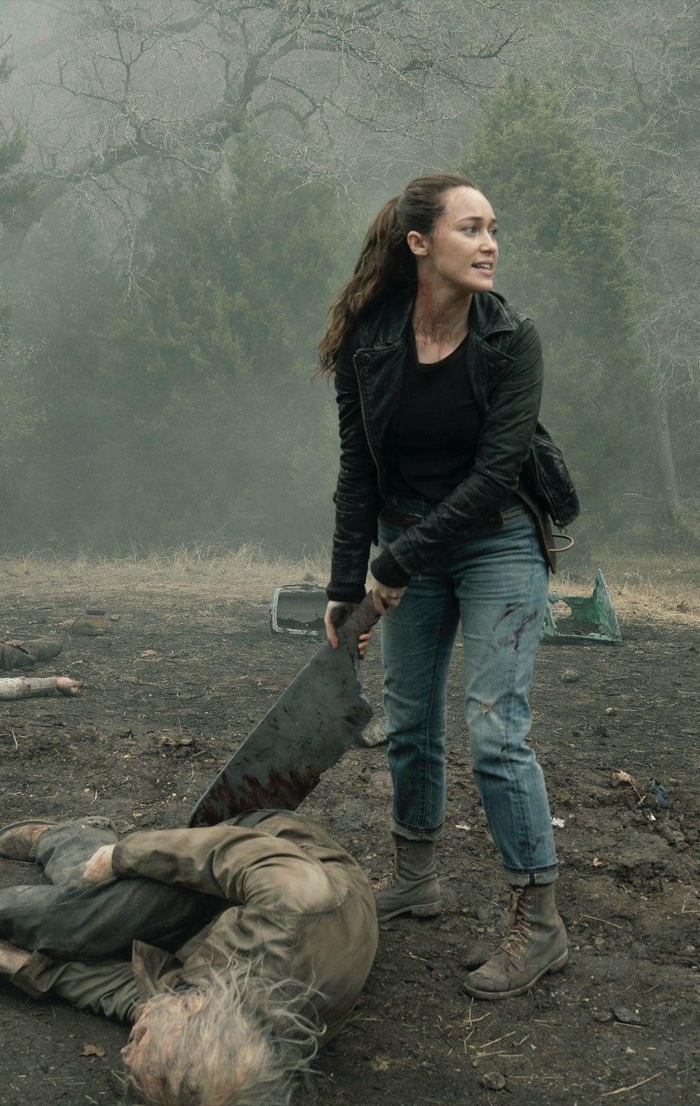 1012x1600 Alicia's new weapon. Fear the walking, Fear the walking dead, Fear the walking dead alicia